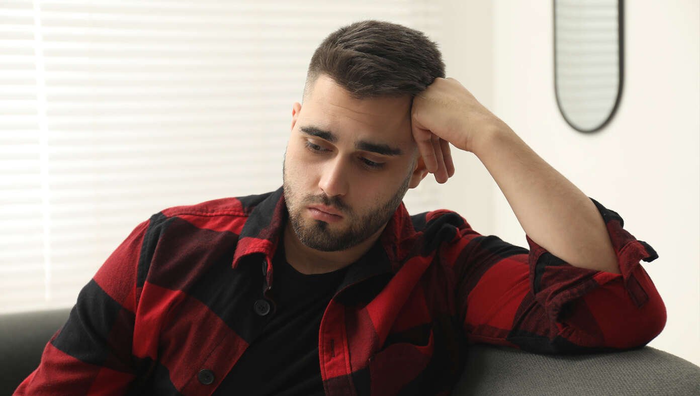 Man Getting Lonely As Text Messages From Politicians Have Stopped #BabylonBee