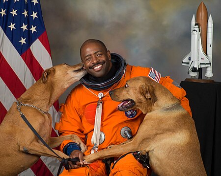 Picture of the day





NASA astronaut Leland D. Melvin with his two rescue dogs, Jake and Scout
 #ImageOfTheDay