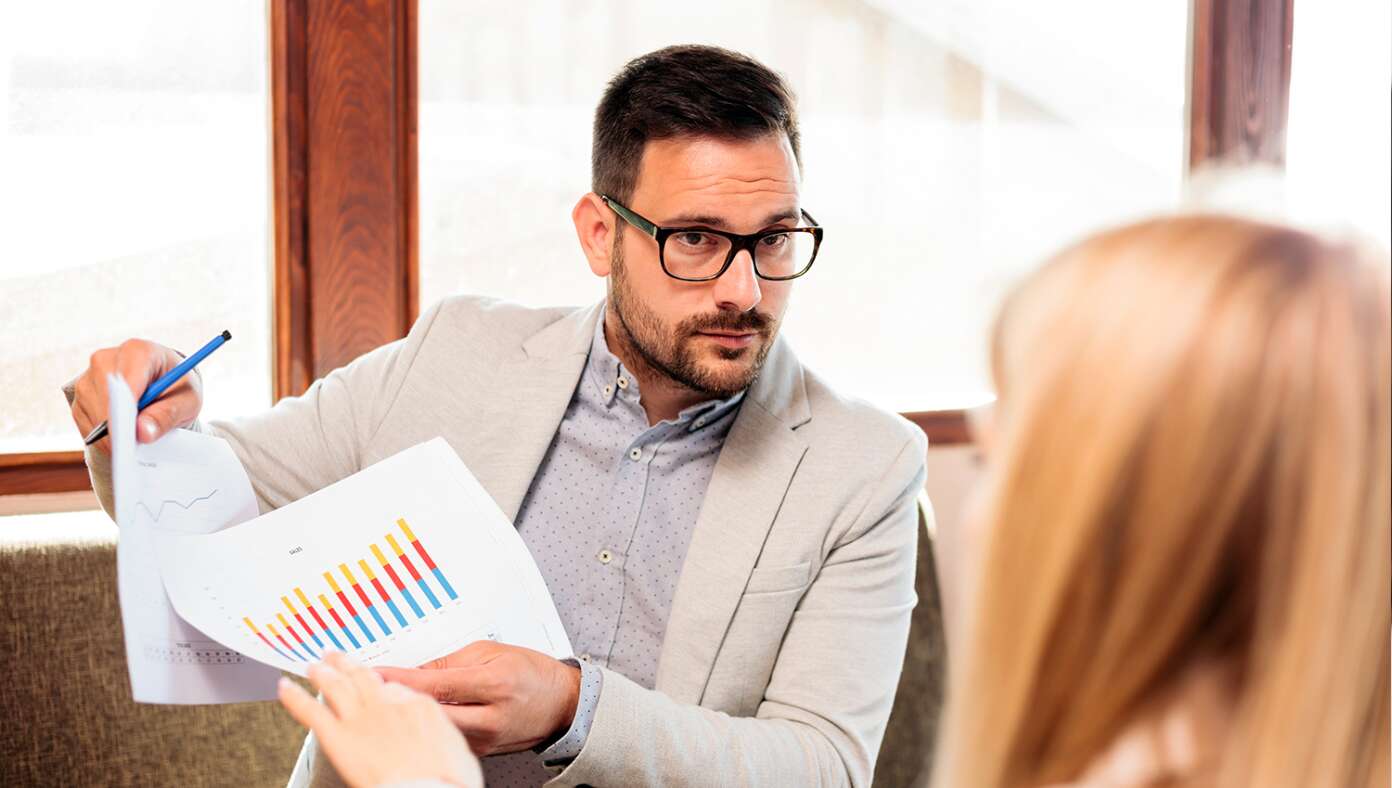 Financial Advisor Announces It’s Time To Panic, Urges Clients To Make Hasty, Emotional Decisions #BabylonBee