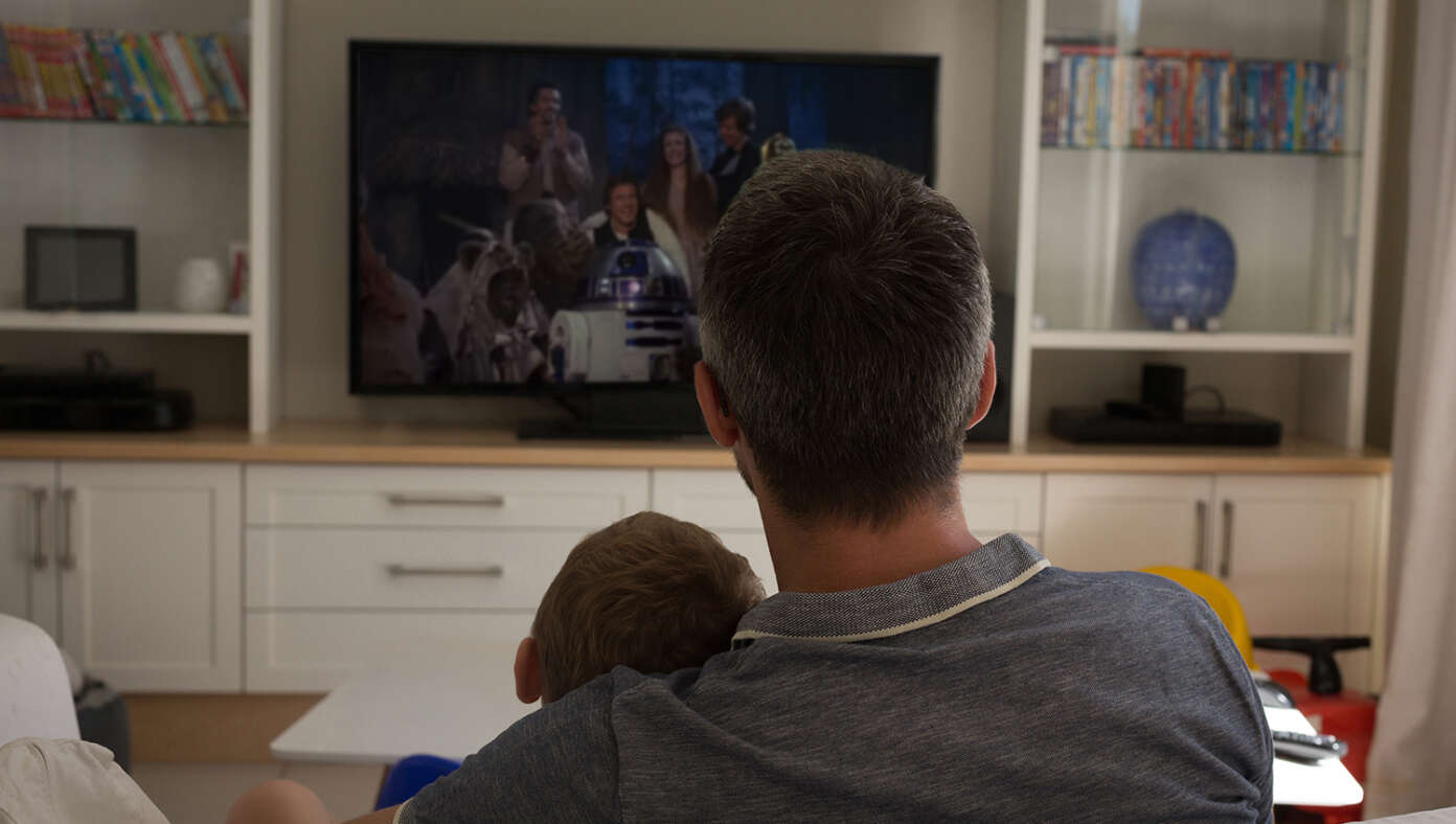 Man Sadly Informs Son After Watching ‘Return Of The Jedi’ That They Never Made Any More Star Wars Movies #BabylonBee