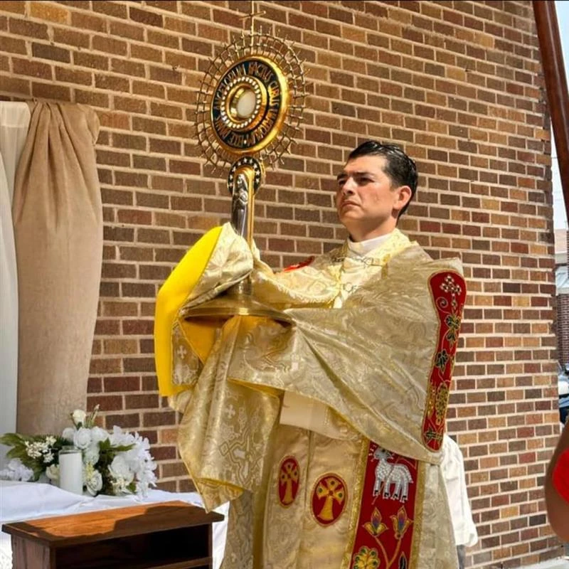 Catholic priest forced to leave Texas amid visa backlog and residency denial