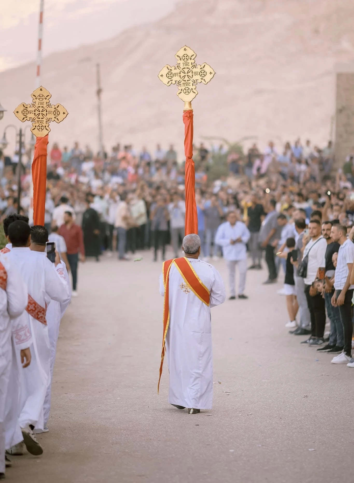 Hundreds of thousands gather at Egypt’s Assiut Monastery to honor the Virgin Mary