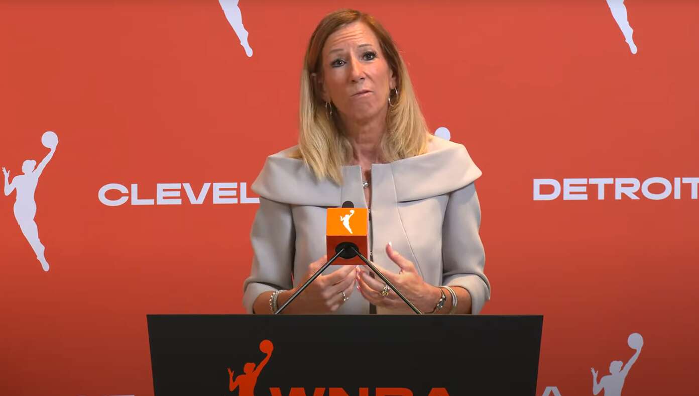 WNBA Warns If You Throw Anything On The Court, You Will Be Forced To Attend 10 More WNBA Games #BabylonBee