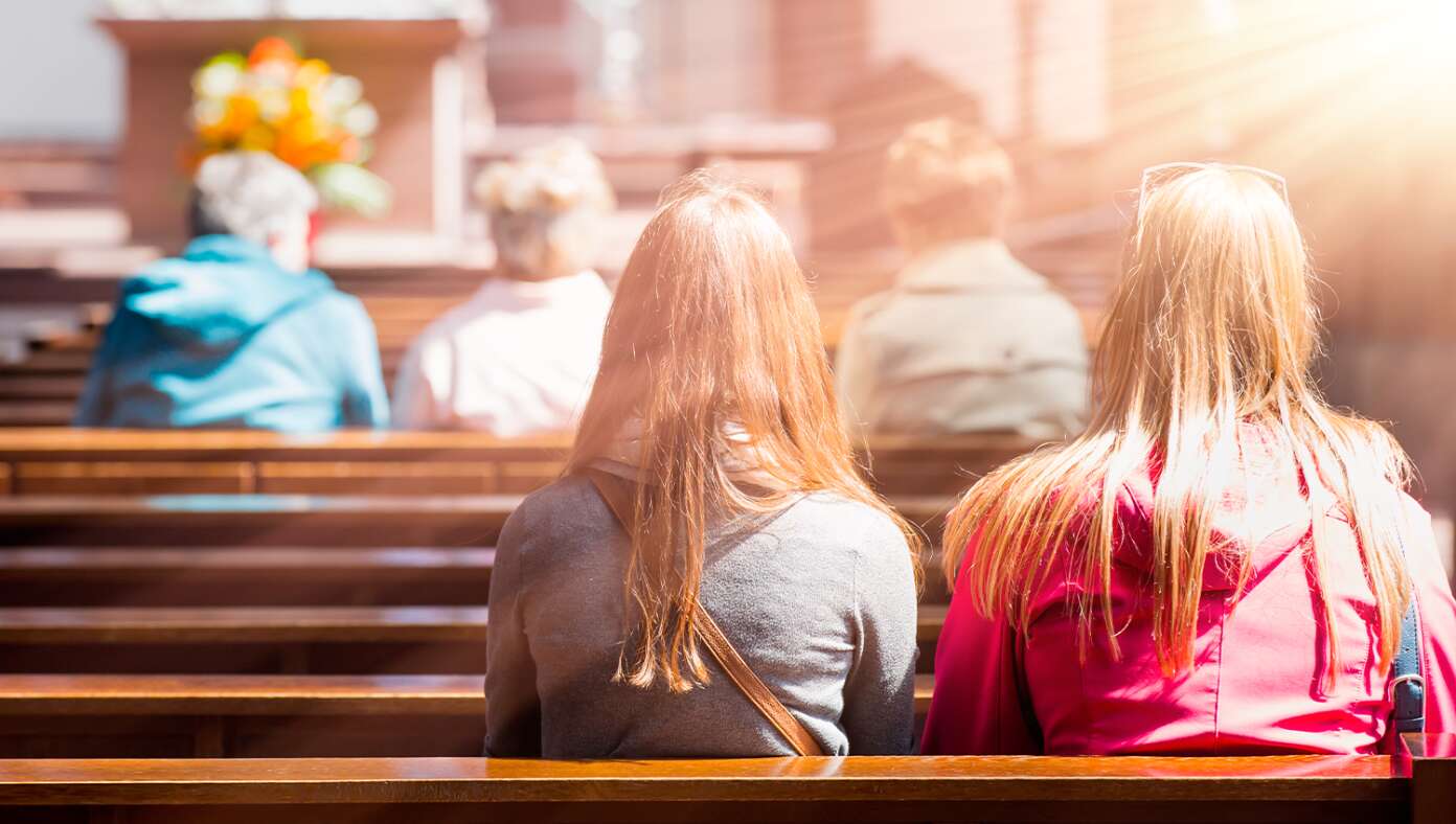 Millions Of Christian Extremists Gather To Pray For Those Who Want To Kill Them #BabylonBee