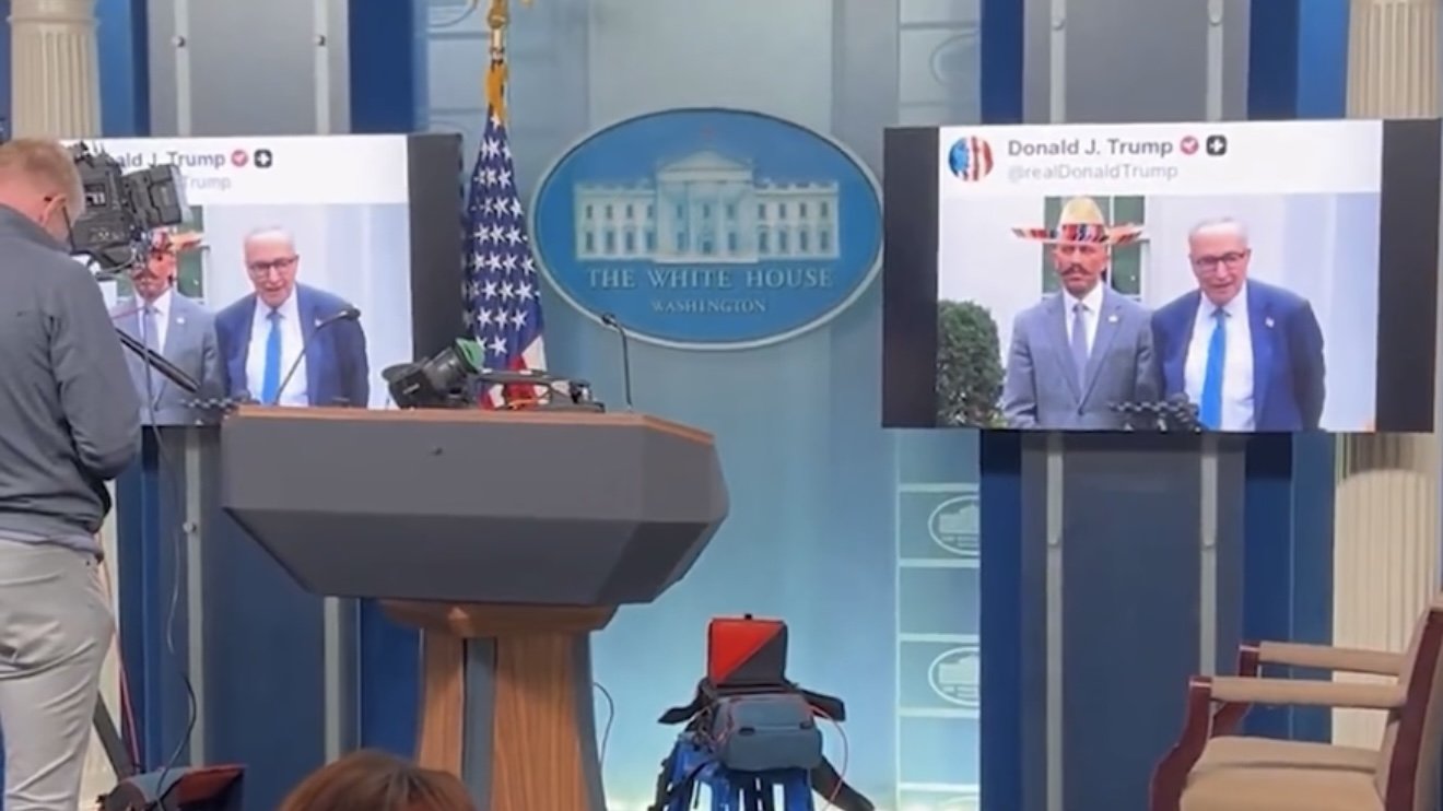 EPIC! White House Trolls Press and Hakeem Jeffries by Playing Sombrero Meme in Briefing Room (VIDEO) – 
The White House press office was savagely trolling the leftist media and the Democrats this afternoon, showcasing the Sombrero meme that President Trump posted of House Minority Leader Hakeem Jeffries in the White House Press Briefing Room.  As The Gateway Pundit reported, President Trump posted a couple of memes recently, which depict Jeffries in a cartoonized mustache and wearing a Sombrero hat after he and Schumer met with Trump at the White House.
The post EPIC! White House Trolls Press and Hakeem Jeffries by Playing Sombrero Meme in Briefing Room (VIDEO) appeared first on The Gateway Pundit.