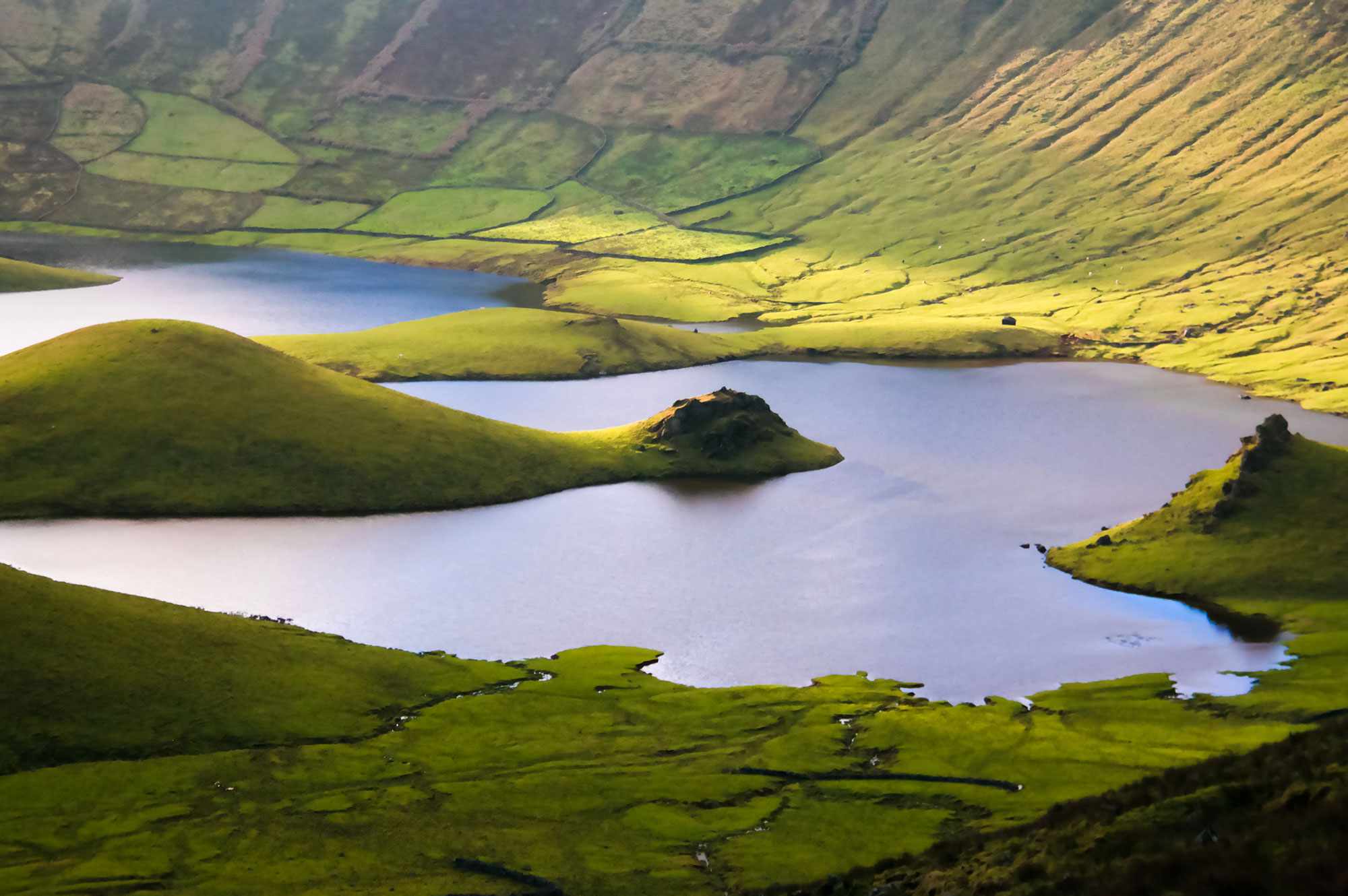 7 of the Smallest Islands in the World—Including One Made of Shells #Travel From the North Atlantic to the South Pacific, these tiny islands provide the utmost seclusion.