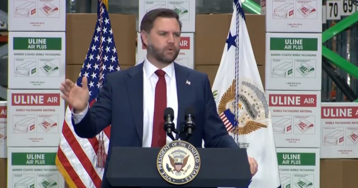 Crowd Erupts in Cheers as Vance Fires Back at Reporter Who Asked About Susie Wiles Calling Him a ‘Conspiracy Theorist’ in Vanity Fair Interview (VIDEO) – 
Vice President JD Vance on Tuesday responded to the Vanity Fair hit piece on White House Chief of Staff Susie Wiles.
The post Crowd Erupts in Cheers as Vance Fires Back at Reporter Who Asked About Susie Wiles Calling Him a ‘Conspiracy Theorist’ in Vanity Fair Interview (VIDEO) appeared first on The Gateway Pundit.