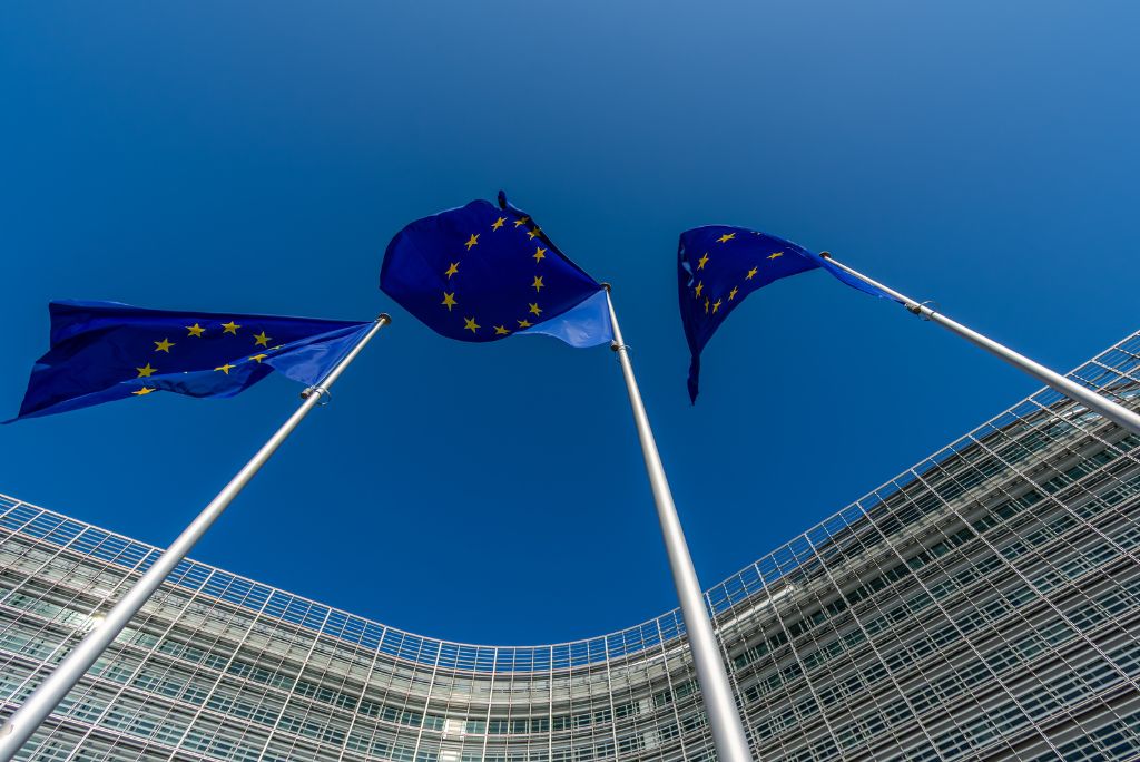 EU Globalists Threaten to Dump .34 Trillion in U.S. Debt to Stop Trump’s Ukraine Peace Deal – 
The EU’s pro-war, globalist, anti-American leaders are doing everything in their power—including weighing what’s being called a “nuclear option” of deliberately shaking the foundations of the U.S.
The post EU Globalists Threaten to Dump .34 Trillion in U.S. Debt to Stop Trump’s Ukraine Peace Deal appeared first on The Gateway Pundit.