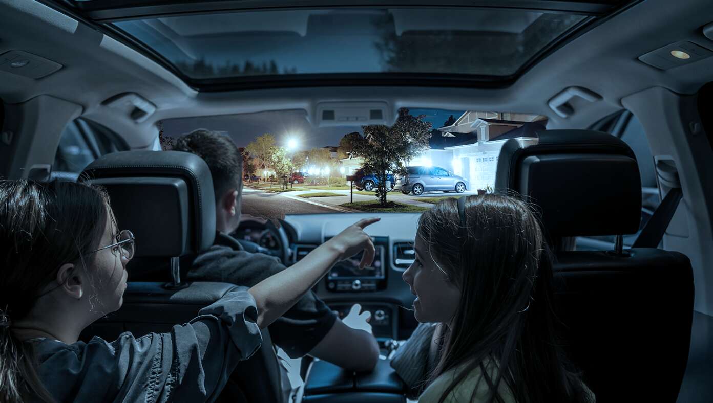 Jehovah’s Witness Family Takes Drive To Look At All The Houses With No Christmas Lights #BabylonBee – PASADENA, CA — A family of Jehovah’s Witnesses continued their annual tradition of piling into the car and going for a drive to look at houses without Christmas lights.