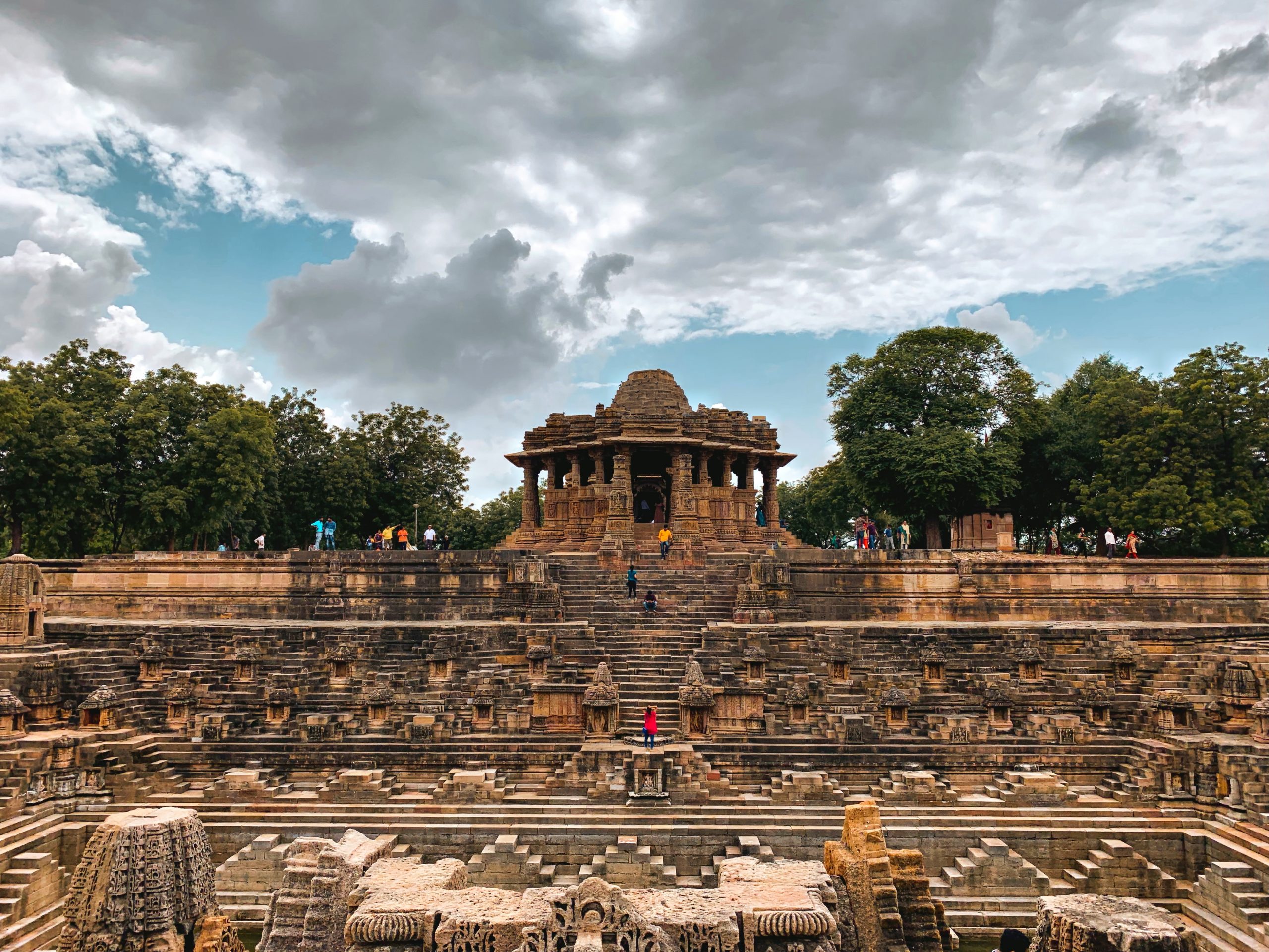 Picture of the day





The Sabha Mandap of the Sun Temple, Modhera, India.
 #ImageOfTheDay