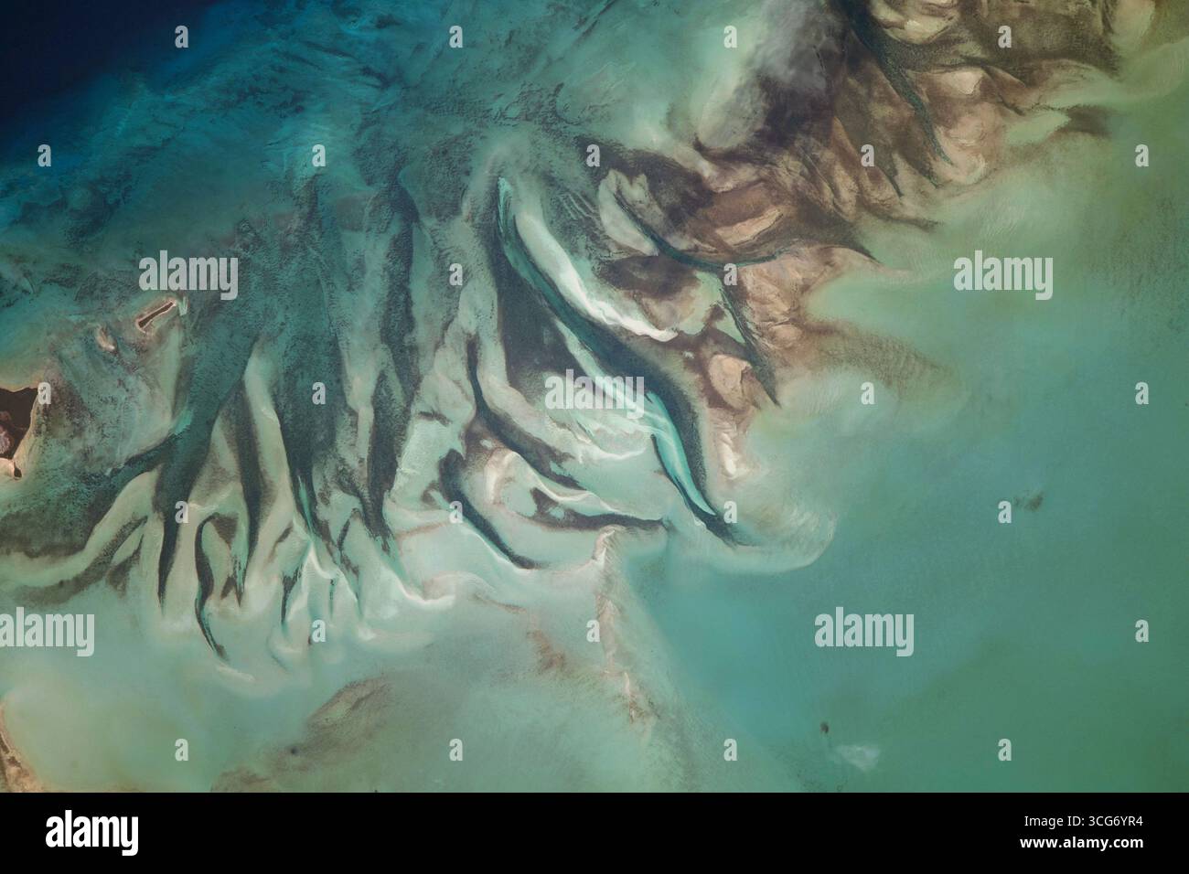 New York–Newark–Jersey City Metropolitan Area - The New York–Newark–Jersey City Metropolitan Statistical Area, which spans 23 counties across New York, New Jersey, and Connecticut and has a population of about 19.9 million, is pictured at approximately 3:29 a.m. local time Dec. 20, 2025, from the International Space Station as it orbited 262 miles above the Atlantic coast.