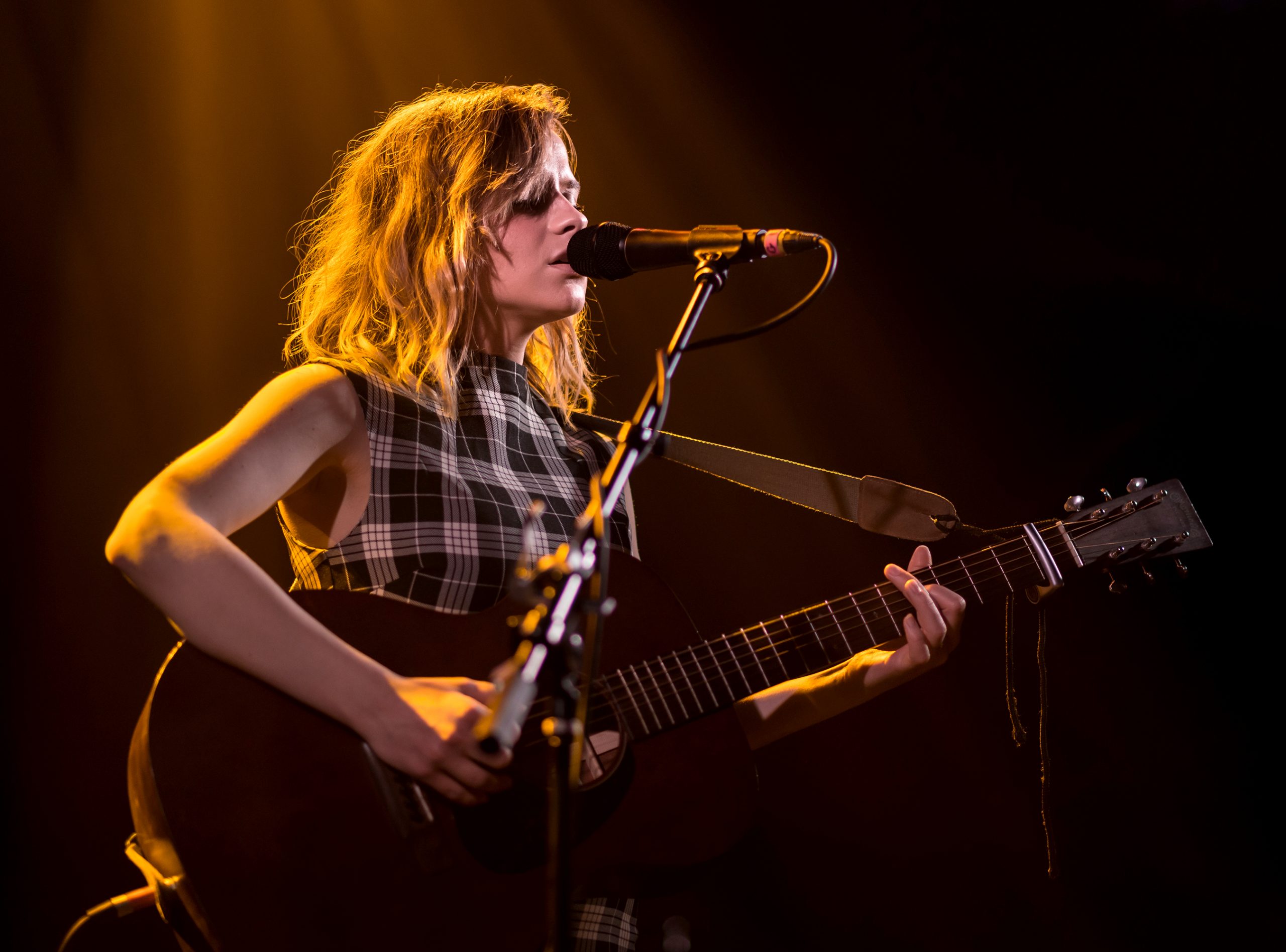Picture of the day
Gabrielle Aplin performing live at The Troubadour in Los Angeles, California. Today is her birthday.
#ImageOfTheDay Picture of the day
Gabrielle Aplin performing live at The Troubadour in Los Angeles, California. Today is her birthday.
#ImageOfTheDay
