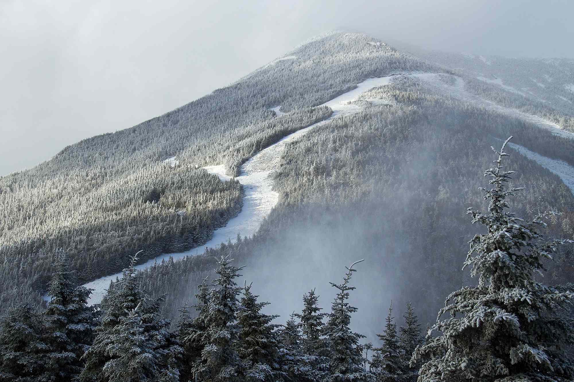 This State Has the Most Ski Resorts in the U.S.—and No, It’s Not Colorado or Utah #Travel With everything from wholesome, family run hills to Olympic-caliber mountains, this state takes the crown with the most ski resorts in the country. This State Has the Most Ski Resorts in the U.S.—and No, It’s Not Colorado or Utah #Travel With everything from wholesome, family run hills to Olympic-caliber mountains, this state takes the crown with the most ski resorts in the country.