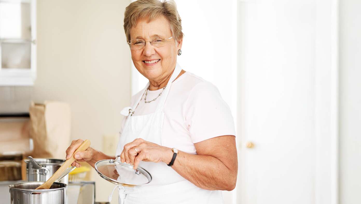 Mom Continues Longstanding Tradition Of Making Cranberry Sauce For No One #BabylonBee – LANSING, MI — Local mom Janet Fields has continued her decades-long tradition of making cranberry sauce for no one to eat.