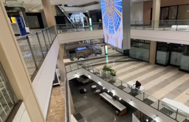 San Francisco Shopping Mall Ravaged by Crime and Store Closures Sells at Auction for a Fraction of its Worth – 
The San Francisco Centre Mall, also known as the Westfield Emporium, sold at auction recently for a fraction of its original worth.
The post San Francisco Shopping Mall Ravaged by Crime and Store Closures Sells at Auction for a Fraction of its Worth appeared first on The Gateway Pundit.