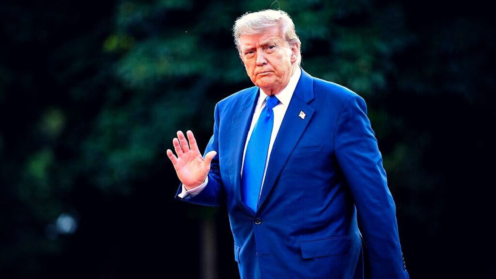 Trump Openly Supports Strikes Against Drug Cartels in Mexico and Colombia, Signaling a Larger Intervention in the Western Hemisphere (VIDEOS) – 
Mexico and Colombia have been added to Trump’s naughty list.
The post Trump Openly Supports Strikes Against Drug Cartels in Mexico and Colombia, Signaling a Larger Intervention in the Western Hemisphere (VIDEOS) appeared first on The Gateway Pundit.