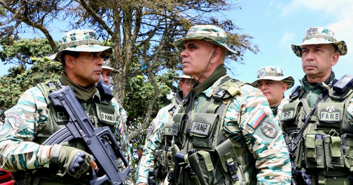 Venezuela Conducts Military Drills, Mobilizes Militia to Defend Against US Aircraft Carrier – 
  The USS Gerald R.
The post Venezuela Conducts Military Drills, Mobilizes Militia to Defend Against US Aircraft Carrier appeared first on The Gateway Pundit.