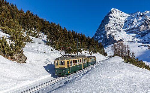 Picture of the day
WAB BDhe 4/4 railcar no. 115 with a Bt control car headed down from Kleine Scheidegg to Wengernalp, Switzerland.
#ImageOfTheDay Picture of the day
WAB BDhe 4/4 railcar no. 115 with a Bt control car headed down from Kleine Scheidegg to Wengernalp, Switzerland.
#ImageOfTheDay