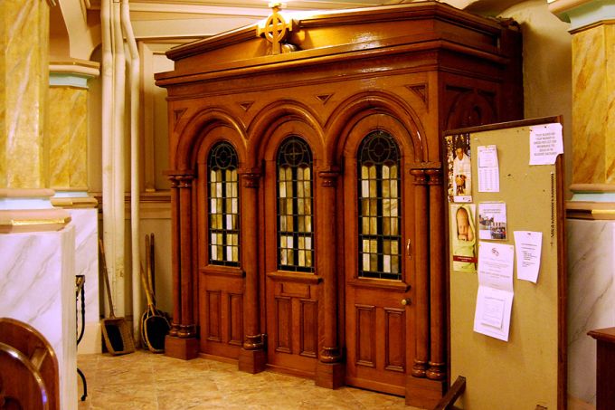 Arizona bill would hit priests with felony if they fail to break confessional seal to report abuse – #Catholic – 
 
 Confessional. | Credit: Paul Lowry (CC BY 2.0)

Jan 7, 2026 / 14:34 pm (CNA).
A proposed law in Arizona could see priests facing felony charges if they fail to break the seal of confession after learning of child abuse during the sacrament. The measure, HB 2039, was introduced in December 2025 by state Rep. Anastasia Travers. It is awaiting action in the state House after Travers prefiled it on Dec. 4. The bill would amend the state code to require priests to report abuse learned during confession if they have “reasonable suspicion to believe that the abuse is ongoing, will continue, or may be a threat to other minors.”Failure to report a “reportable offense” could lead to class 6 felony charges under the bill. Those charges in Arizona can lead to up to 0,000 in fines and up to two years of imprisonment. Travers did not immediately respond to a request for comment on the bill and why she proposed it. She previously filed a similar bill in 2023.Lawmakers in multiple U.S. states in recent years have moved to require priests to violate the seal of confession as part of mandatory reporting laws. One such law in Washington state suffered a dramatic defeat in July 2025 after a federal court blocked the measure on First Amendment grounds. The rule had drawn rebuke from the U.S. bishops, the White House, Orthodox church leaders, and other advocates. The state backed off the law in October 2025.Similar measures in Delaware, Vermont, Wisconsin, and Montana have been proposed over the past few years, though none have come to pass. One such law was also proposed in Hungary in October 2025. In 2019, California lawmakers proposed and then backed off of a similar bill.Priests are bound to never divulge what they hear in confession on pain of excommunication. Multiple priests in Church history have been martyred after they were executed for refusing to break that seal. Church canon law dictates that it is “absolutely forbidden for a confessor to betray in any way a penitent in words or in any manner and for any reason.”