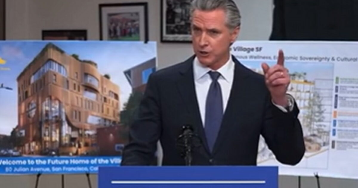 PURE PROJECTION: Gavin Newsom Says ‘Trump is Trying to Stoke a Civil War’ (VIDEO) – 
California Governor Gavin Newsom is now accusing President Trump of trying to ‘stoke’ a civil war.
The post PURE PROJECTION: Gavin Newsom Says ‘Trump is Trying to Stoke a Civil War’ (VIDEO) appeared first on The Gateway Pundit.