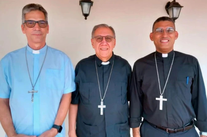Cuba’s bishops headed to Vatican this month to meet with Pope Leo XIV – #Catholic – Cuba’s bishops are scheduled to travel to Rome later this month to meet with Vatican dicasteries and present Pope Leo XIV with a report on the state of the dioceses on the island.In a message that will be read at Masses this weekend, the bishops will announce that they have been “called to Rome during Feb. 16–20 to pray in the four major basilicas, to meet for the first time with the Holy Father Leo XIV, and to share with him and with the heads of the Holy See’s dicasteries the vicissitudes, sorrows, joys, and hopes of the Church in Cuba.”The Cuban Conference of Catholic Bishops (COCC, by its Spanish acronym) states that the trip is part of the ad limina visit that bishops must make every five years to the See of St. Peter.“Every five years, the diocesan bishop must have a personal meeting with the Holy Father, present him with a report on the state of his diocese, and make a pilgrimage to the tombs of the apostles Peter and Paul,” the announcement states, citing the Code of Canon Law.The COCC reports that the meeting with Leo XIV will take place on the morning of Friday, Feb. 20. “We are filled with anticipation to listen to and converse with someone who, in a way, knows us, since he visited our country twice when he was the superior general of the Augustinian Fathers,” the announcement notes.The trip comes as the Catholic Church is the sole distributor of humanitarian aid sent by the United States government to people affected by Hurricane Melissa — a distribution that is taking place without the intervention of the Cuban government.This is in addition to the meetings that some bishops have held in recent days with the chargé d’affaires of the U.S. Embassy in Cuba, Mike Hammer.On Sunday, Feb. 1, Pope Leo XIV expressed his concern over “reports of increased tensions between Cuba and the United States of America.”The pontiff expressed his support for the bishops’ message of Jan. 31 and urged “all those responsible to promote a sincere and effective dialogue, to avoid violence and any action that could increase the sufferings of the dear Cuban people.”Prayer for their ad limina visit On the occasion of their trip to the Vatican, the bishops have asked the faithful to accompany them with their prayers and have published the following prayer on their website:Lord Jesus, Good Shepherd,who guide your Church along the paths of history,we pray for our bishops,who are making a pilgrimage to Rometo participate in the Ad Limina Apostolorum visit:May this visit be for them a time of grace and renewal in faith,of strengthening in communion with the successor of the Apostle Peter, Pope Leo XIV.Lord, assist our bishops with your grace,make this visit for thema moment of attentive listening and sincere conversion,of profound encounter with you and with their brotherswith Pope Leo and all his closest collaborators,so that upon their return, they may continue to inspire our life of faithand accompany the daily lives of our communities and people.May they, as they kneel before the tombs of the holy apostles,carry in their hearts the joys and sorrows,the hopes and wounds of this Church on pilgrimage in Cuba,and of all the Cuban people,especially the weakest and most weary,those who live in despair and poverty,violence or loneliness.Holy Mary, Virgin of charity,Mother of the Church and queen of the apostles,receive our bishops under your mantleand accompany them on this pilgrimage to Rome,so that, strengthened by the faith of Peter,they may return to our Church with renewed apostolic and missionary zeal.Amen.This story was first published by ACI Prensa, the Spanish-language sister service of EWTN News. It has been translated and adapted by EWTN News English.