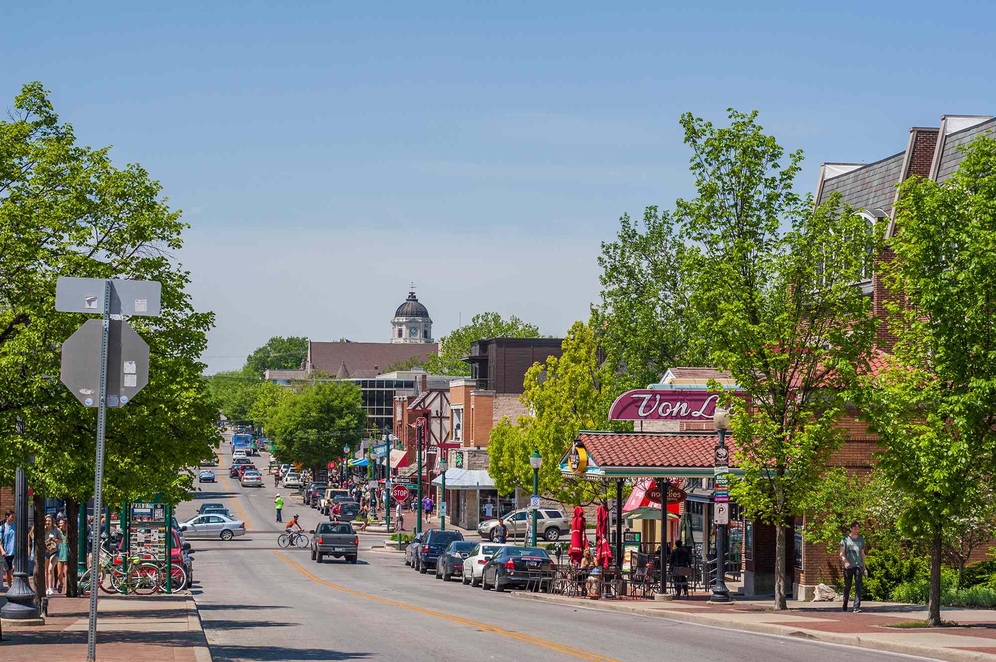 I Live in the Midwest—This Is the One Small Town Everyone Should Visit at Least Once #Travel This may be one of the most unique places in the Midwest.