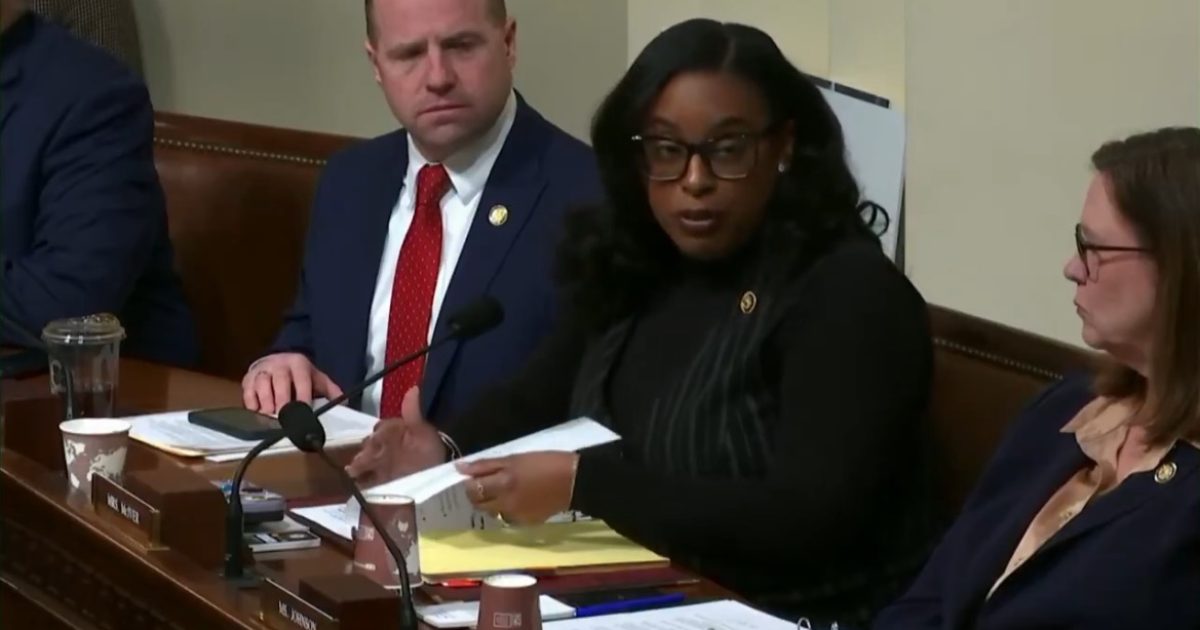 Indicted Dem Rep LaMonica McIver Accuses Acting ICE Director of Having Blood on His Hands, Asks Him If He’s Going to Hell (VIDEO) – 
Indicted Democrat Rep.
The post Indicted Dem Rep LaMonica McIver Accuses Acting ICE Director of Having Blood on His Hands, Asks Him If He’s Going to Hell (VIDEO) appeared first on The Gateway Pundit.