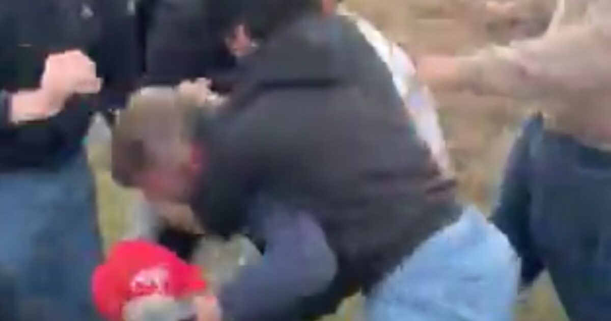 Man Savagely Beaten By Texas High School Students at Anti-ICE Class Walkout Protest Is Arrested and Charged – 
A surprising turn of events has unfolded following a vicious fight at a Texas high school that went viral earlier this week.
The post Man Savagely Beaten By Texas High School Students at Anti-ICE Class Walkout Protest Is Arrested and Charged appeared first on The Gateway Pundit.