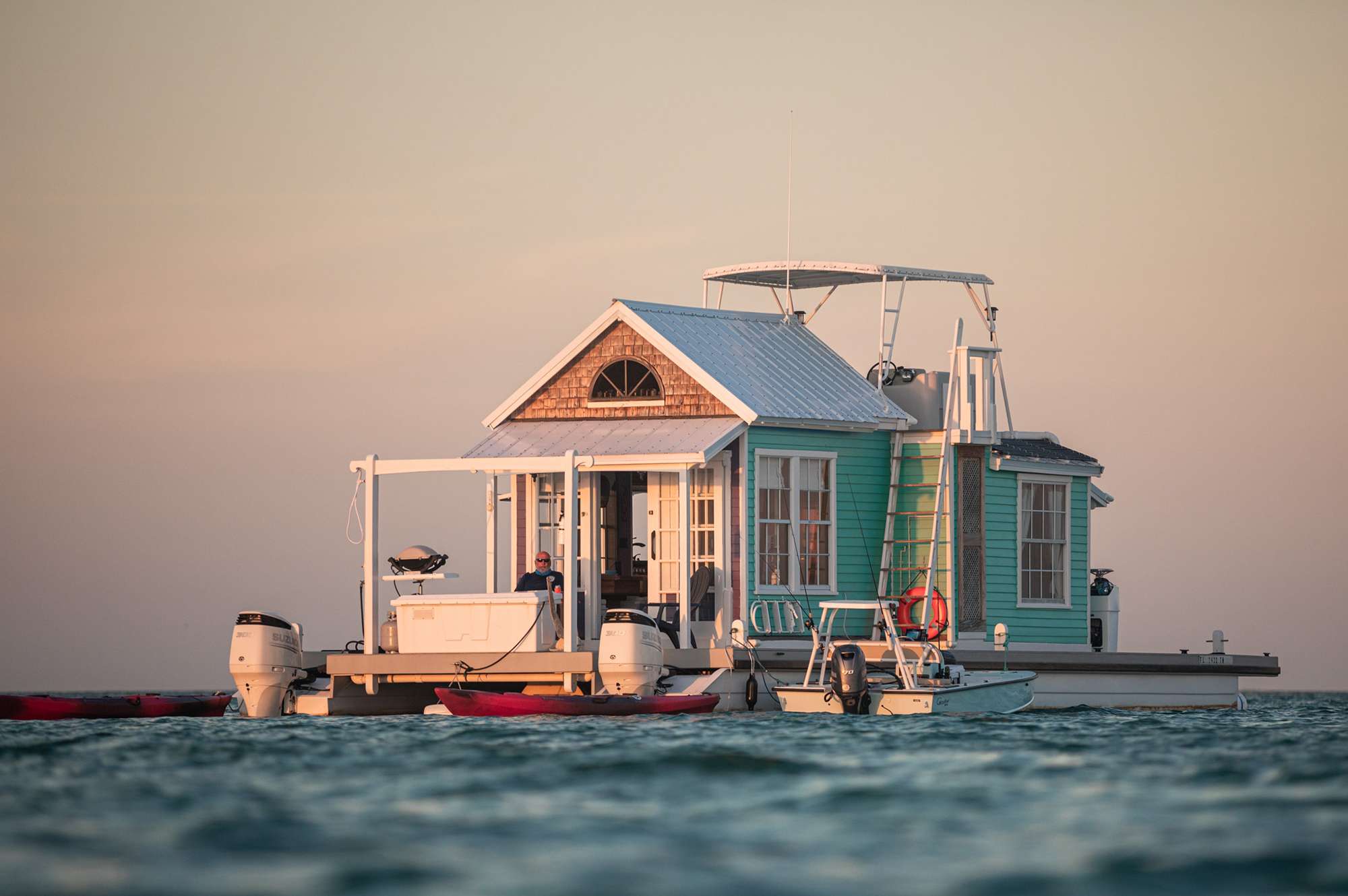 This Solar-powered Houseboat Is Florida’s Most Wish-listed Airbnb—and It Has ‘Breathtaking,’ 360-degree Ocean Views #Travel This Key West houseboat takes waterfront views to a different level.