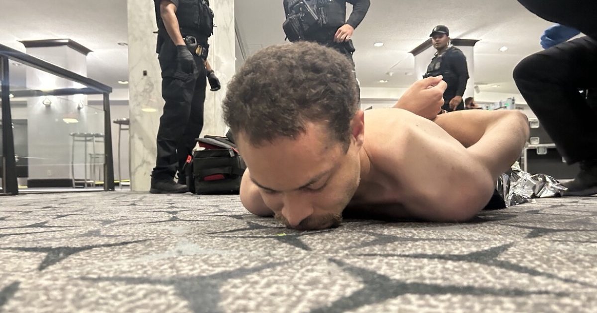 JUST IN: WHCD Shooter and Would-Be Trump Assassin Cole Allen Indicted by Grand Jury on Four Counts – 
The White House Correspondents’ Dinner shooter and would-be Trump assassin on Tuesday was indicted by a grand jury on four counts, Fox News reported.
The post JUST IN: WHCD Shooter and Would-Be Trump Assassin Cole Allen Indicted by Grand Jury on Four Counts appeared first on The Gateway Pundit.