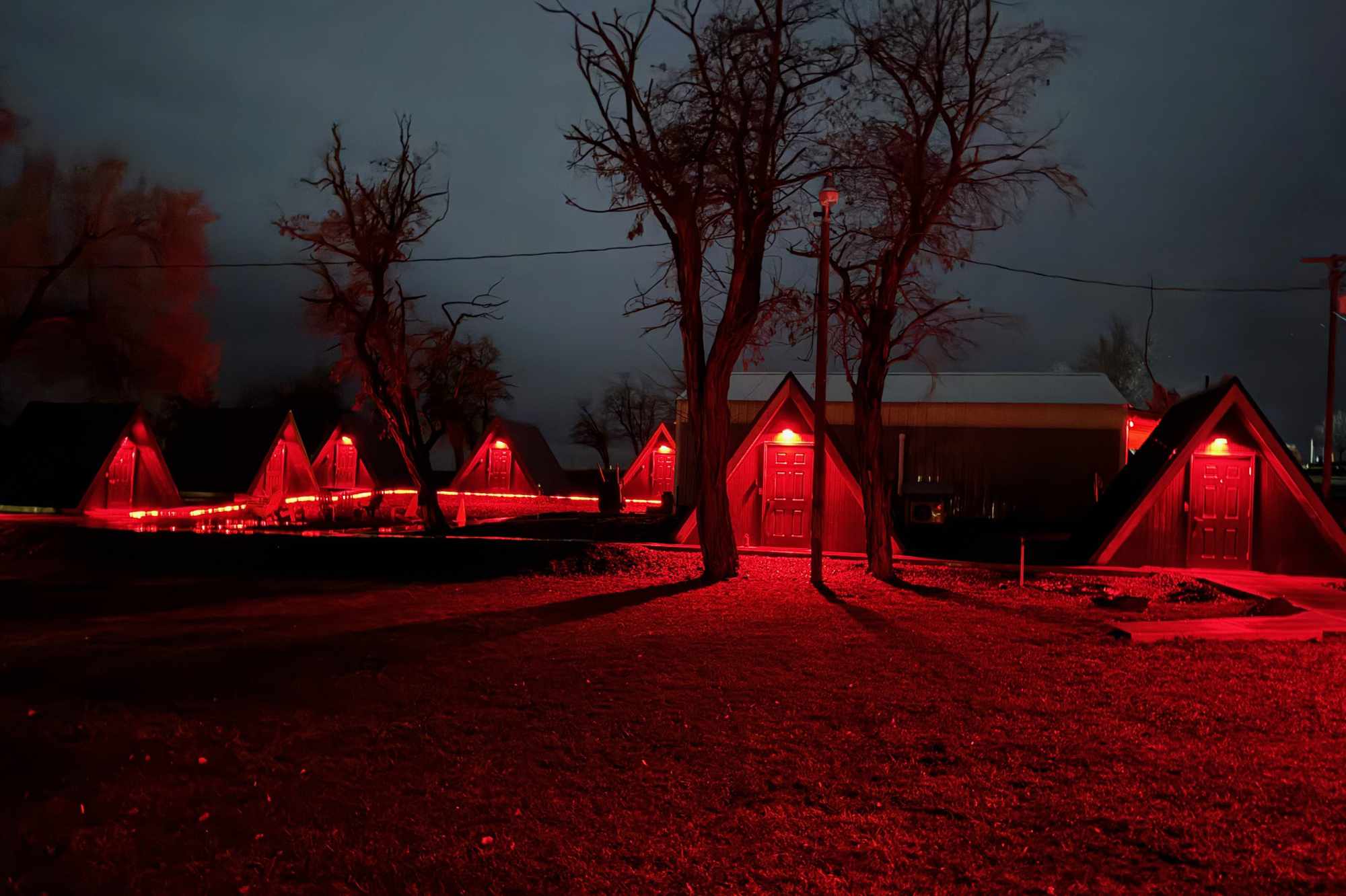 These Tiny Cabins Are Oregon’s First Dark Sky-approved Stay—Giving You Easy Access to 2.5 Million Acres of Night Skies #Travel Antelope Basecamp will act as a gateway to the world’s largest International Dark Sky Sanctuary.