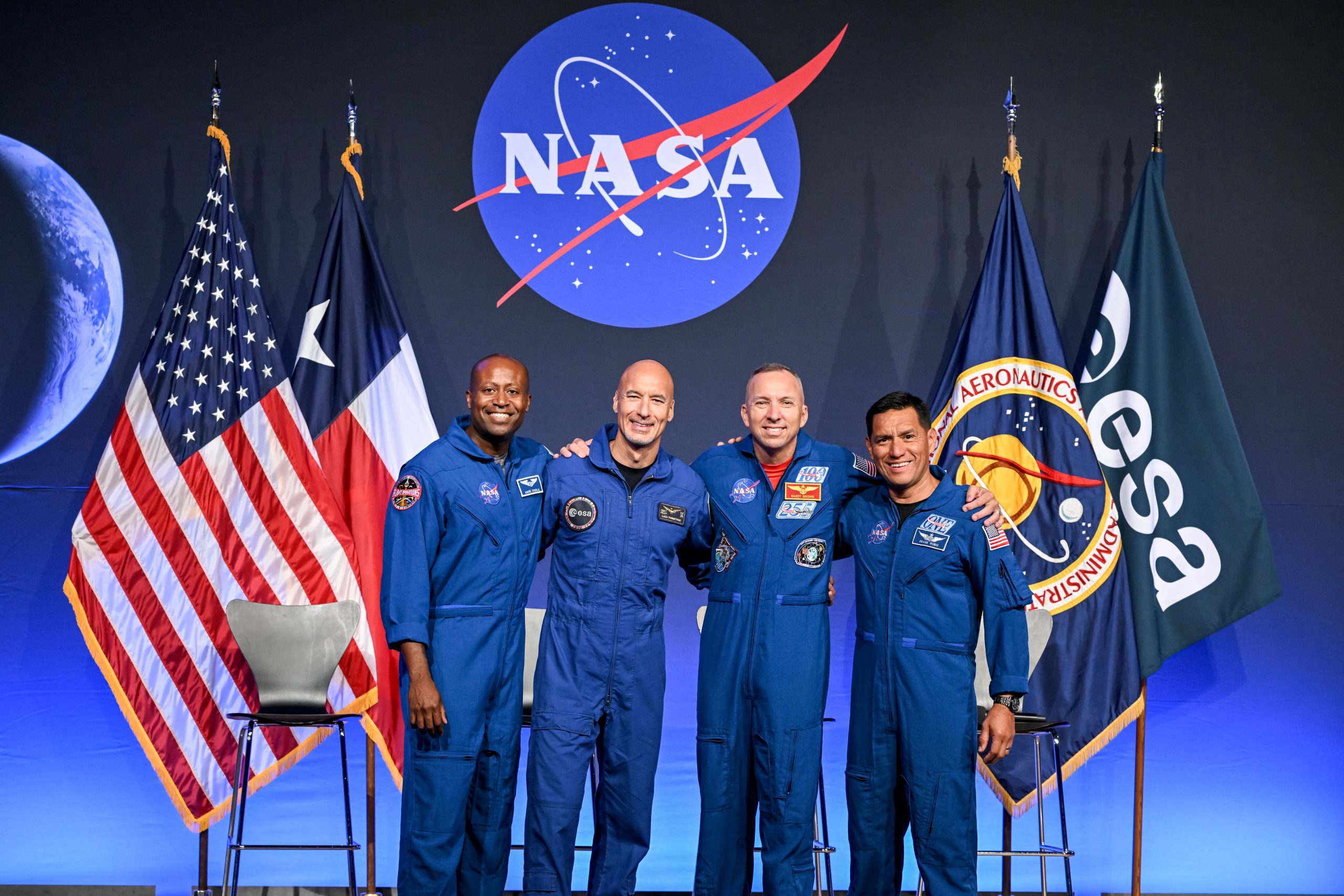 Artemis III Crew Announced – NASA announced the Artemis III crew on Tuesday, June 9, 2026. NASA astronaut Andre Douglas, mission specialist; ESA (European Space Agency) astronaut Luca Parmitano, pilot; NASA astronaut Randy Bresnik, commander; and NASA astronaut Frank Rubio, mission specialist, will demonstrate the Orion spacecraft’s rendezvous and docking capabilities with test versions from one, or both, American commercial human landing systems in development by Blue Origin and SpaceX.