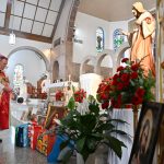 Diocese celebrates U.S. consecration to the Sacred Heart of Jesus #Catholic - Bishop Kevin J. Sweeney led the Paterson Diocese, N.J., in celebrating the consecration of the United States to the Sacred Heart of Jesus with a bilingual Mass at Sacred Heart/Our Lady Queen of the Most Holy Rosary Church in Dover, N.J., on June 12, the Solemnity of the Sacred Heart of Jesus.
The consecration took place nationally on June 11, the vigil of the feast day, when all the bishops of the country, including Bishop Kevin J. Sweeney of Paterson, N.J., gathered in Orlando, Fla., for their semi-annual meeting. This act marked a time of renewal and reflection before the July 4 celebration of the Declaration of Independence’s 250th anniversary.
Parishes and individuals across the country were encouraged to join the bishops in consecrating our nation to the Sacred Heart in June. For Catholics, it has been a time of renewal — strengthening their loving relationship with Jesus — and reflection — appreciating Catholic contributions to the country’s history.

Click here to subscribe to our weekly newsletter.

Also observing the national consecration locally on June 12 were Sacred Heart Church in Rockaway, N.J., which held a holy hour and Mass, and Sacred Heart Church in Clifton, N.J., which offered English and Spanish Masses. The Masses at the three churches included the Act of Consecration.
Other parishes in the diocese offered Mass and opportunities for the Act of Consecration in celebration of the national consecration.
Concelebrating the June 12 Mass with Bishop Sweeney in Dover were Father Leonardo Lopez, pastor of Sacred Heart/Holy Rosary; Father Cerilo Javinez, parochial vicar of the Dover parish and temporary administrator of Sacred Heart of Jesus Parish in Rockaway; Edgar O. Rivera, parochial vicar of Sacred Heart/Holy Rosary; Father Nicholas Bozza, pastor of St. Lawrence the Martyr Parish in Chester, N.J.; Father Jorge Castano, parochial vicar of St. Lawrence; and Father Carmen Buono, retired diocesan priest and part-time chaplain for Morris Catholic High School in Denville, N.J. Father Jared Brogan, director of the diocesan Worship Office, served as master of ceremonies.
BEACON PHOTOS | JOE GIGLI
 [See image gallery at beaconnj.org] &nbsp;