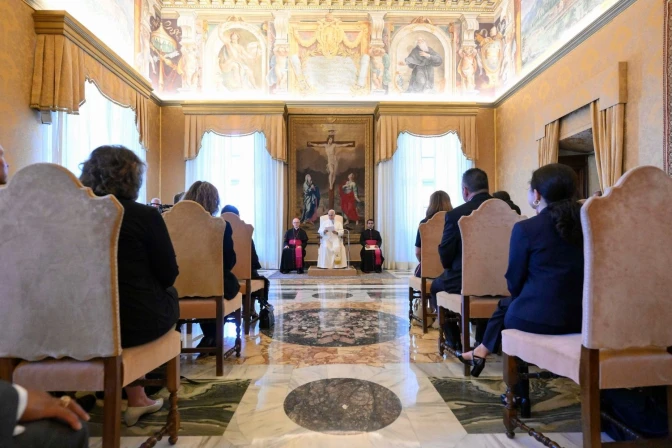 Leo XIV encourages representatives of North American Jesuit colleges as they confront challenges #Catholic In an audience with representatives of Jesuit colleges and universities in North America, Pope Leo XIV proposed four ways to address current challenges.In his address on June 25, the Holy Father referenced several of the major challenges facing humanity, which he said is undergoing an “epochal change.” Specifically, he pointed to the secularization of societies, where many people are “seeking to push any mention of God out of the public sphere and beyond popular culture.”In addition, he pointed to the failure of political systems to address the needs of migrants and the marginalized, as well as the lack of hope among young people, the degradation of the planetʼs resources, and the challenges posed by artificial intelligence.The pope encouraged representatives of Jesuit colleges and universities to confront these challenges by looking to the Society of Jesus’ four Universal Apostolic Preferences, which are four focus areas that are to guide the Jesuits’ mission worldwide from 2019 to 2029. They were developed through a two-year global discernment process involving Jesuits and their lay partners, then confirmed by Pope Francis in 2019.The four Universal Apostolic Preferences are to show the way to God through the Spiritual Exercises and discernment; to walk with the poor, the outcasts, and those whose dignity has been violated in a mission of reconciliation and justice; to accompany young people in the creation of a hope-filled future, and to collaborate in the care of our common home.First, the pontiff reflected on the Spiritual Exercises of St. Ignatius and the importance of discernment, encouraging members of academic communities to have the opportunity to participate in them and thus come to know “the One who is Truth.”“Those who conduct research, those who pursue studies and those who seek the truth are ultimately seeking God, whether they realize it or not,” he emphasized.He also referred to the “thirst for God” that is increasingly palpable among young people, something he noted he had witnessed firsthand during his recent visit to Spain. Consequently, he encouraged them to offer the Spiritual Exercises to young people on university campuses.The pope also pointed out that it is essential to “walk with the poor and the outcasts of the world.” For this reason, he urged them to “offer opportunities for immigrants, refugees and those of a lower socioeconomic status to have the benefit of an advanced education.”
 
 “The resurrection of Christ is the ultimate source of hope.”
 
 Pope Leo XIV
 
 
 He emphasized that Jesuit schools and universities must be places where young people find “a hope-filled future,” and thus must foster opportunities for dialogue, service, and prayer, “remembering always that the resurrection of Christ is the ultimate source of hope.”As another urgent duty, the pontiff underscored the need to educate about the care of creation, primarily due to the effects of climate change as well as “the exploitation of resources by a few at the expense of the common good.”Finally, in citing the advances in artificial intelligence, he appealed to the essential role of colleges and universities and noted that it is “important to begin now to address the consequences, both positive and negative, that come from these advances.”“With the help of the prayers of St. Ignatius of Loyola, may you continue the Jesuit tradition of forming those entrusted to your care to be ‘men and women for others,’” the Holy Father encouraged.This story was first published by ACI Prensa, the Spanish-language sister service of EWTN News. It has been translated and adapted by EWTN News English.