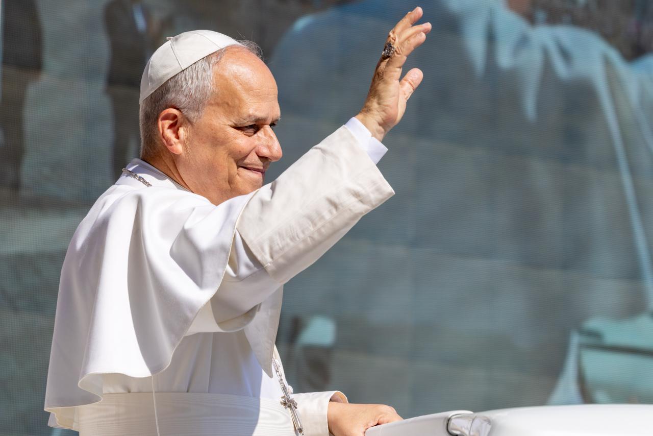 Pope Leo XIV: Spain is an example of unity despite differences #Catholic Pope Leo XIV dedicated his general audience on June 17 to reflecting on his apostolic journey to Spain the previous week, during which he visited Madrid, Barcelona, and the Canary Islands.In his remarks, the pope praised Spainʼs "very rich Catholic tradition" and highlighted the countryʼs “joyful expression of their faith" as well as the affection shown to him by the people.“In the case of Spain, I was able to observe with joy how much people of every age and situation were looking forward to the pope’s visit: Everywhere I found multitudes who welcomed me with great warmth,” Leo remarked, acknowledging that this was not something to be taken for granted.Safeguarding encounter between Catholic tradition, contemporary cultureReferring to the events in Madrid and Barcelona during his trip to Spain, the pope also described his trip as an “encounter of ancient and modern, Catholic tradition and contemporary culture,” allowing him to experience “the very character of Europe, its inestimable wealth, as a living reality, not a thing of the past.”Leo also said that Europeʼs cultural heritage must be preserved to address ongoing challenges.“It is a heritage to be safeguarded with care, so that it may be invested in today’s global world with its momentous challenges: peace, integral ecology, equitable and sustainable development, and respect for human dignity,” Leo said.Care for migrantsReferring to the final stage of the journey at the Canary Islands, where Leo met a large number of African migrants, the pope acknowledged that the migration phenomenon “is complex and requires organic and coordinated action plans.”The pontiff noted, however, that this reality also offers an interpretation that “opens up a different, broader perspective,” allowing Catholics to understand how “to reread the Gospel in today’s world, exchanging with each other the gifts of our respective cultures, and in particular the results produced in them by the fruitfulness of Christ’s message.”Among these results, he highlighted “dialogue between people and between peoples, the encounter in a spirit of fraternity, which enables us to discover and appreciate one another’s values.” He cautioned that this path is not easy and that asking for God’s help is essential to achieving a “civilization of love.”Praise for U.S.-Iran peace dealLeo concluded his remarks by expressing his satisfaction with the peace agreement between the United States and Iran, to be signed on June 19, which will bring an end to prolonged hostilities.He also renewed his appeal for peace in Ukraine, acknowledging with concern the casualties suffered in the Russo-Ukrainian war. He invited all to “ask the Lord to open pathways to dialogue, to extinguish hatred, and to make a just and lasting peace possible.”This story was first published by ACI Prensa, the Spanish-language sister service of EWTN News. It has been translated and adapted by EWTN News English. Pope Leo XIV: Spain is an example of unity despite differences #Catholic Pope Leo XIV dedicated his general audience on June 17 to reflecting on his apostolic journey to Spain the previous week, during which he visited Madrid, Barcelona, and the Canary Islands.In his remarks, the pope praised Spainʼs "very rich Catholic tradition" and highlighted the countryʼs “joyful expression of their faith" as well as the affection shown to him by the people.“In the case of Spain, I was able to observe with joy how much people of every age and situation were looking forward to the pope’s visit: Everywhere I found multitudes who welcomed me with great warmth,” Leo remarked, acknowledging that this was not something to be taken for granted.Safeguarding encounter between Catholic tradition, contemporary cultureReferring to the events in Madrid and Barcelona during his trip to Spain, the pope also described his trip as an “encounter of ancient and modern, Catholic tradition and contemporary culture,” allowing him to experience “the very character of Europe, its inestimable wealth, as a living reality, not a thing of the past.”Leo also said that Europeʼs cultural heritage must be preserved to address ongoing challenges.“It is a heritage to be safeguarded with care, so that it may be invested in today’s global world with its momentous challenges: peace, integral ecology, equitable and sustainable development, and respect for human dignity,” Leo said.Care for migrantsReferring to the final stage of the journey at the Canary Islands, where Leo met a large number of African migrants, the pope acknowledged that the migration phenomenon “is complex and requires organic and coordinated action plans.”The pontiff noted, however, that this reality also offers an interpretation that “opens up a different, broader perspective,” allowing Catholics to understand how “to reread the Gospel in today’s world, exchanging with each other the gifts of our respective cultures, and in particular the results produced in them by the fruitfulness of Christ’s message.”Among these results, he highlighted “dialogue between people and between peoples, the encounter in a spirit of fraternity, which enables us to discover and appreciate one another’s values.” He cautioned that this path is not easy and that asking for God’s help is essential to achieving a “civilization of love.”Praise for U.S.-Iran peace dealLeo concluded his remarks by expressing his satisfaction with the peace agreement between the United States and Iran, to be signed on June 19, which will bring an end to prolonged hostilities.He also renewed his appeal for peace in Ukraine, acknowledging with concern the casualties suffered in the Russo-Ukrainian war. He invited all to “ask the Lord to open pathways to dialogue, to extinguish hatred, and to make a just and lasting peace possible.”This story was first published by ACI Prensa, the Spanish-language sister service of EWTN News. It has been translated and adapted by EWTN News English.