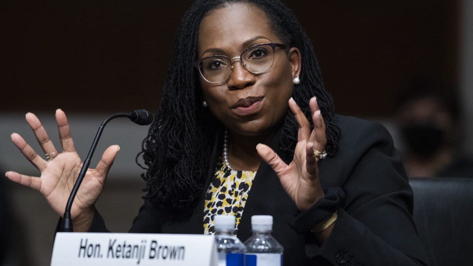 JUST IN: Supreme Court Justice Ketanji Jackson Denies President Trump’s Request to Immediately Reinstate Key Parts of Executive Order on Mail-In Ballots – Liberal Supreme Court Justice Ketanji Jackson on Monday evening denied President Trump’s request to immediately reinstate key parts of his executive order on mail-in ballots.
The post JUST IN: Supreme Court Justice Ketanji Jackson Denies President Trump’s Request to Immediately Reinstate Key Parts of Executive Order on Mail-In Ballots appeared first on The Gateway Pundit.