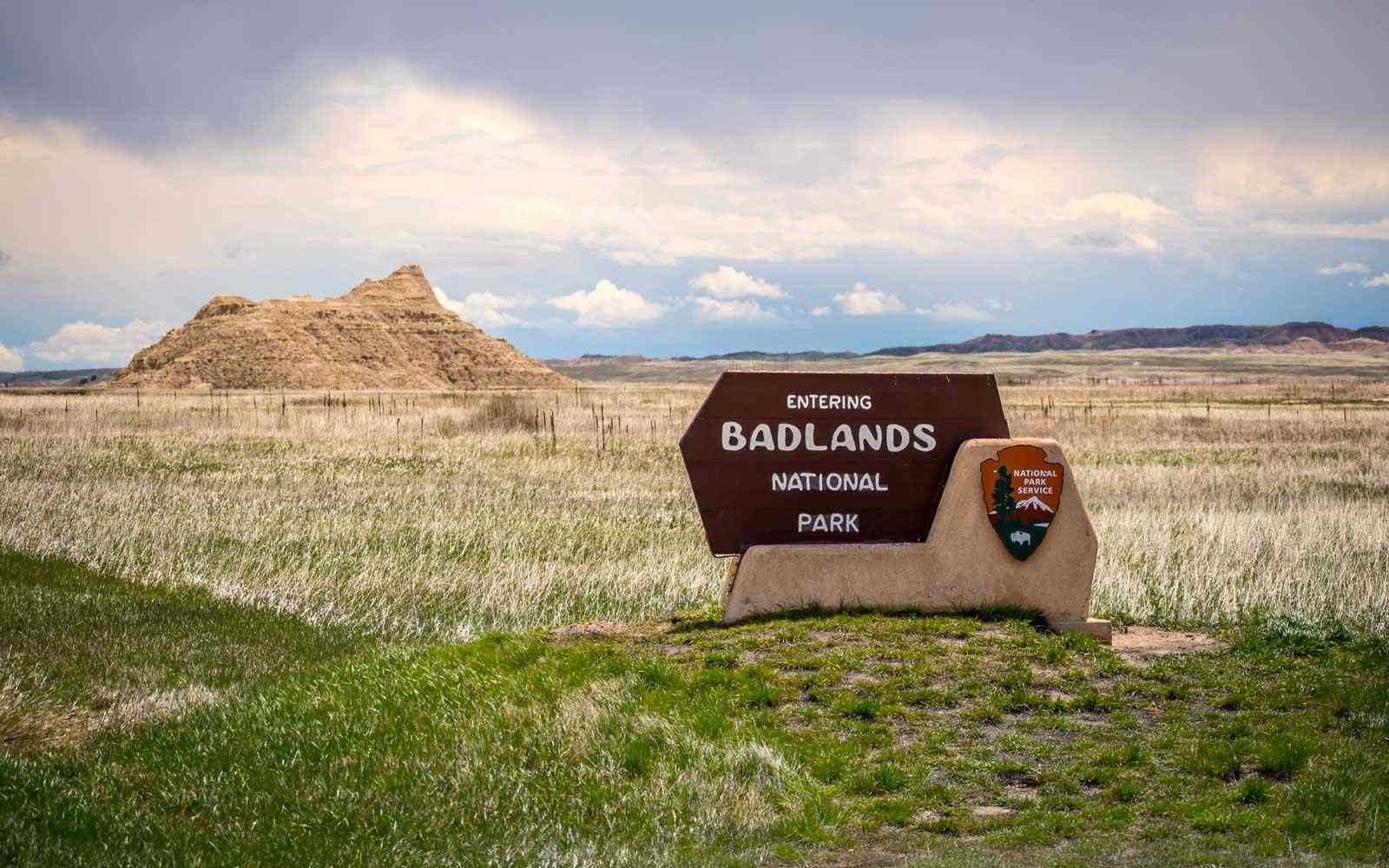 This Dramatic Stretch of Eroded Cliffs and Prairie Was Once Called ‘Bad Lands’—Now It’s a Must-visit for Travelers #Travel Badlands National Park has diverse wildlife and stunning vistas—here’s how to plan a trip.
