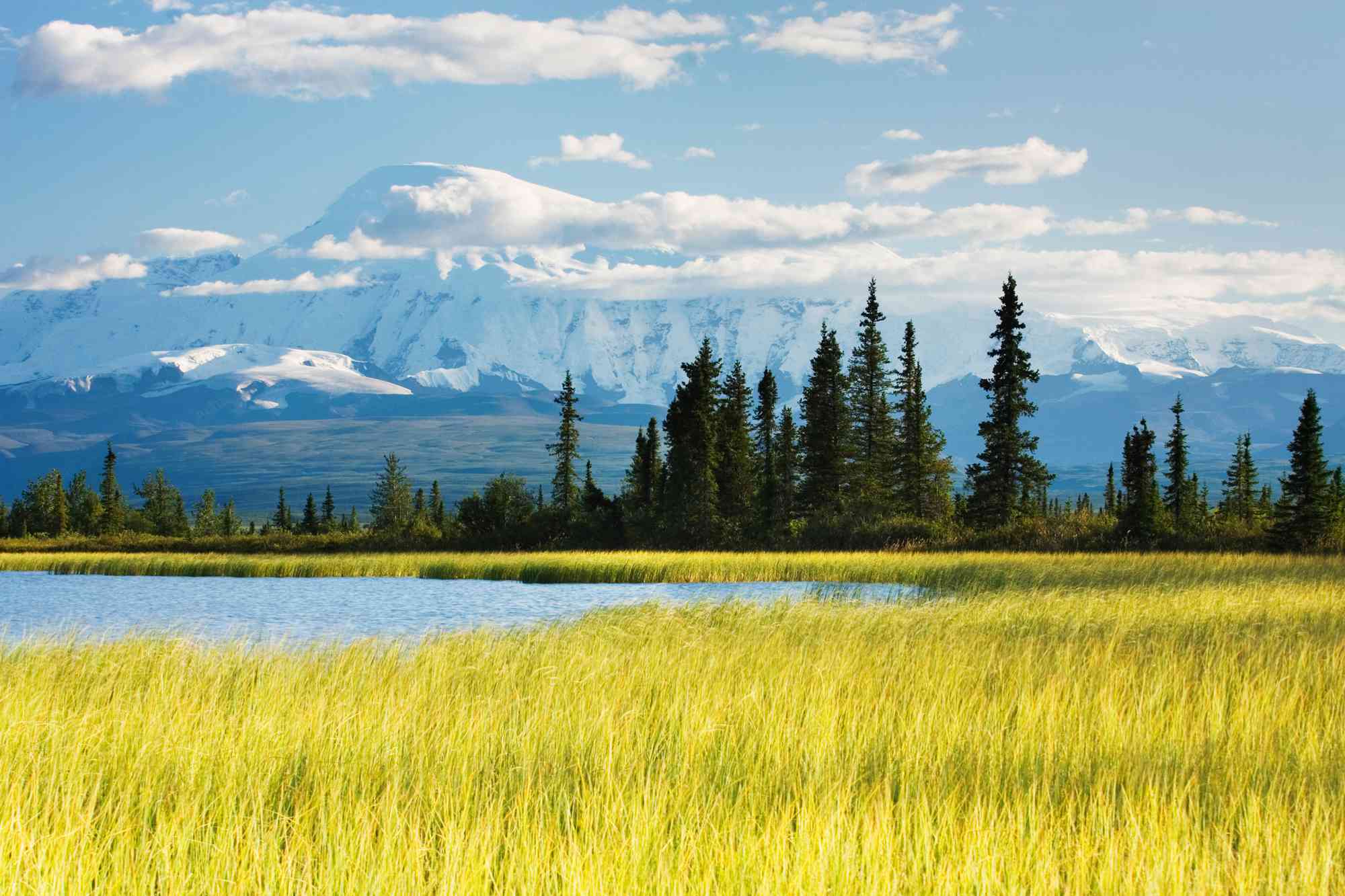 This Is America’s Largest National Park—With 13 Million Acres of Mountains, Stunning Glaciers, and Ghost Towns #Travel Here’s what you should know before visiting Wrangell-St. Elias National Park and Preserve in Alaska. This Is America’s Largest National Park—With 13 Million Acres of Mountains, Stunning Glaciers, and Ghost Towns #Travel Here’s what you should know before visiting Wrangell-St. Elias National Park and Preserve in Alaska.