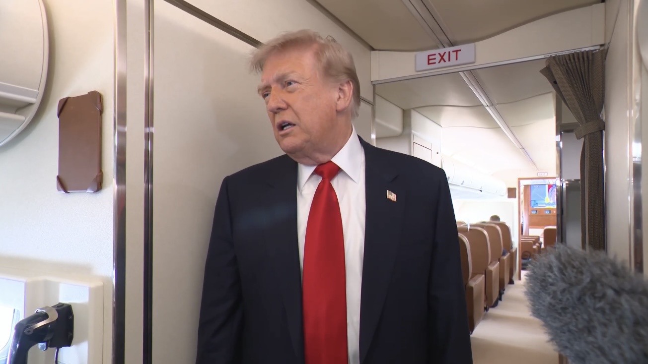 (VIDEO) Trump Responds to Netanyahu Opposing Sale of F-35 Jets to Turkey: “Nobody Tells Me What We Should Be Selling or Not” – President Trump on Monday responded to Israeli Prime Minister Benjamin Netanyahu for criticizing his plan to sell F-35 fighter jets to Turkey, saying, “Nobody tells me what we should be selling or not.” Netanyahu is scheduled to meet with Trump on Tuesday at the White House during a visit to the United States, where he will also attend the wake for late Senator Lindsey Graham.
The post (VIDEO) Trump Responds to Netanyahu Opposing Sale of F-35 Jets to Turkey: “Nobody Tells Me What We Should Be Selling or Not” appeared first on The Gateway Pundit.