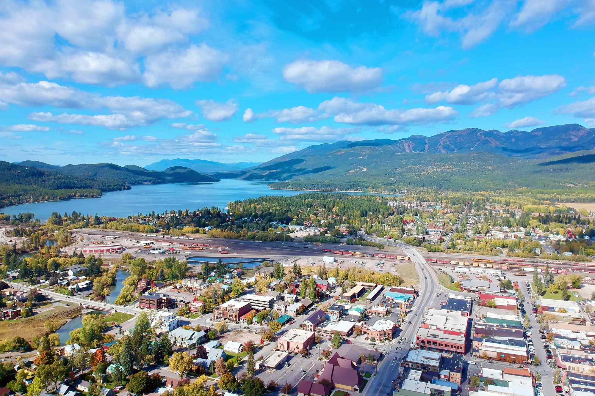 This Small Montana Town Is a Lower-cost Alternative to Jackson Hole—Just 30 Miles From Glacier National Park #Travel Plan a trip to Whitefish for Western vibes that won’t break the bank.