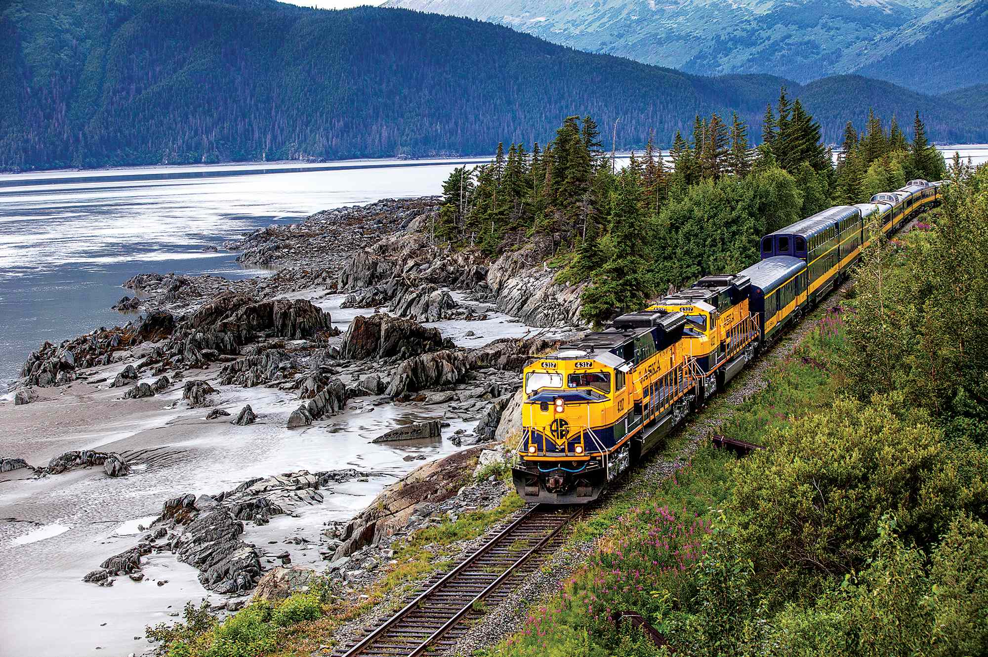We Asked 3 Travel Pros the Most Beautiful Train Journey in the U.S.—They All Picked the Same Route #Travel All aboard.