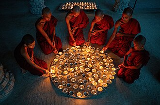 Picture of the day
A group of newly ordained Buddhist śramaṇas performing the traditional lamp-lighting ritual on Prabarana Purnima, Bangladesh.
#ImageOfTheDay Picture of the day
A group of newly ordained Buddhist śramaṇas performing the traditional lamp-lighting ritual on Prabarana Purnima, Bangladesh.
#ImageOfTheDay