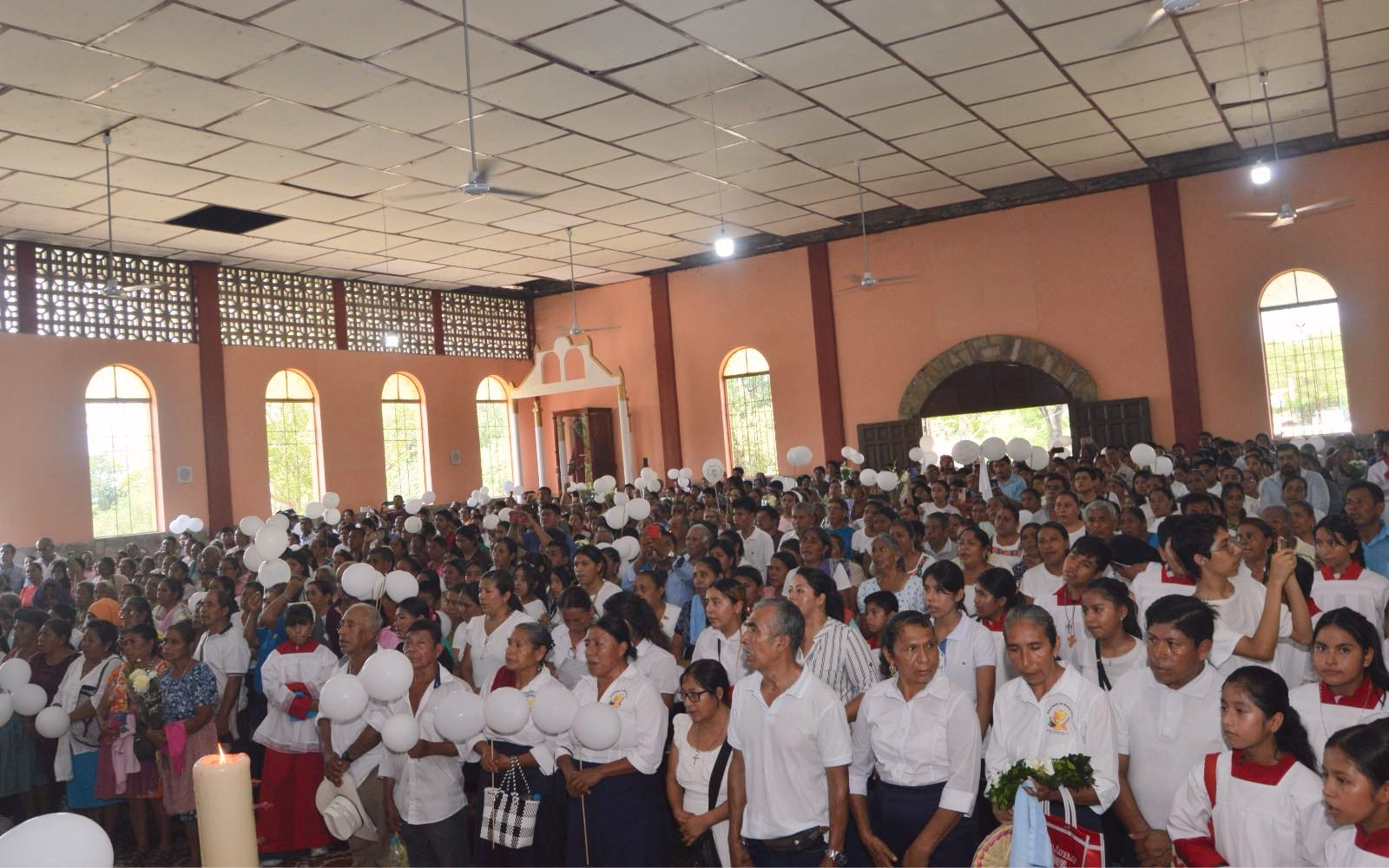 Priest’s murder in Mexico may be warning to sow fear, priest says #Catholic The recent murder of Father Román de la Cruz Hernández in the Mexican state of Hidalgo has once again drawn attention to the violence plaguing the country and has renewed concerns over how organized crime acts with impunity. De la Cruz, 48, the parish priest of Santa Cruz in Huejutla, Hidalgo, was found dead on a road in the Lolotla district on Sept. 15. On Sept. 17, Francisco Ángel Fernández Hasbun, chief of staff for the Hidalgo state attorney generalʼs office, stated in a video that the agency is “conducting the appropriate investigations.”According to local media, the priestʼs body was found with gunshot wounds near a pickup truck, accompanied by a placard bearing a message whose content has not been disclosed by the authorities. The Mexican Bishops’ Conference (CEM) has demanded a “thorough investigation” of the case, while Bishop José Hiraís Acosta Beltrán of the Diocese of Huejutla lamented “the alarming situation of violence being experienced in our country.”Around 600 people marched for peace in Huejutla on Sunday, Sept. 20, and attended a Mass for De la Cruz. During the homily, Acosta called for “a culture of peace and reconciliation,” asking for the crime to be solved and urging that "neither this event nor the other crimes that have wounded our Mexican nation be allowed to go unpunished.”On the afternoon of Sept. 21, Acosta and Fernández met and delivered a brief joint statement.Fernández said important information regarding the case was provided during the meeting and said the two believe the case will resolve quickly, noting the Church’s collaboration with the authorities during the inquiries.‘The telltale signs of organized crime’According to the Catholic Multimedia Center, a group that documents violence against Church members in Mexico, four priests have been murdered so far during President Claudia Sheinbaum’s term in office. The total number of priests murdered since 1990 exceeds 60.The center’s director, priest and journalist Father Omar Sotelo, told ACI Prensa, the Spanish-language sister service of EWTN News, that the murder “bears the telltale signs of organized crime.”Sotelo noted that “extortion and threats against priests in the country are an ongoing reality.” He noted that, among those recorded and analyzed by the group, “more than 80% of cases remain unsolved,” including the 1993 murder of Cardinal Juan Jesús Posadas Ocampo, archbishop of Guadalajara, a case that stands as “a monument to impunity.”In a 2016 Facebook video, Cardinal Juan Sandoval Íñiguez, then-archbishop emeritus of Guadalajara and Posadas’ successor, declared the murder “a crime by the state, perpetrated by the Federal Judicial Police.” He even named Rodolfo León Aragón, then-director of the police, as the one behind the murder, who Sandoval said probably got his orders from then-Attorney General Jorge Carpizo, whose death in 2012 ended the investigation. ‘This could happen to us, too’Julieta Appendini, director of the pontifical foundation Aid to the Church in Need (ACN) in Mexico, told ACI Prensa “it is important not to view these murders merely as isolated criminal acts.”The impact of a crime against a priest “goes far beyond the loss of an individual,” she said, noting that “the priest often has a very close presence in the life of the community: He knows the families, ministers to the sick, listens to people’s problems, celebrates the sacraments, and can also serve as a figure of trust and mediation.”“When he is murdered, the community loses someone who fulfilled many of those roles, and an even greater sense of fear and helplessness can take hold.”She warned that the murder could serve as a warning to other priests: ‘This could happen to us, too.’”
The faithful attend the Mass celebrated on Sept. 20, 2026, in Santa Cruz, Huejutla, in memory of Father Román de la Cruz Hernández. | Credit: Father Domingo Porfirio Cruz/Diocese of Huejutla
‘The goal is to sow fear’“The goal is to sow fear,” Sotelo said. The community of Huejutla “is afraid; they have already told us so.”Despite this, he affirmed that, “the clergy of Huejutla will continue working and carrying out their pastoral mission just as they are doing now.”According to Sotelo, this type of murder demonstrates “the ruthless power” of organized crime in the country, “where, regrettably, the authorities have been ineffective in managing the situation and ensuring the safety of the Mexican people.”Appendini pointed out that “a priest working in a community affected by violence does not merely celebrate the sacraments. Often, he is one of the individuals who remains when others have had to leave; he ministers to the families, listens to the victims, defends the vulnerable, and can become a voice denouncing these acts of violence.”“That can place him in a vulnerable position vis-à-vis those seeking to control territory or impose silence,” she said.Appendini noted that ACN’s 2025 Religious Freedom Report “points to threats, extortion, murders, assaults, and pressure to remain silent directed at priests and other religious leaders in Mexico.”However, she clarified that “not every attack on a priest is necessarily motivated by an intent to attack religion. In Mexico, violence can be linked to territorial control, drug trafficking, extortion, or land disputes.”Religious freedom “comes into play when a person is put at risk precisely for carrying out their mission and ministering to their community,” she said.‘We must not normalize these situations’“Fear also has consequences for religious freedom,” Appendini warned, noting that “a person may legally have the right to practice their faith, but if doing so publicly, serving their community, or speaking out against violence puts him in danger, then that right is not being fully exercised.”“That is why, at ACN, we believe we must not normalize these situations or reduce them merely to statistics. When a priest who serves his community is threatened or murdered, we must also ask ourselves what is happening to that community and to the freedom of the people living there,” she noted.Sotelo acknowledged that, in both his priestly ministry and his work as a journalist, “we sometimes feel fear; we know that at any moment we could even lose our lives for speaking about these kinds of circumstances.”However, he affirmed that “God is with us, the Master Jesus is with us, and in the face of that, we have no choice but to continue carrying out our pastoral work as a priest, a journalist, as a reporter.”This story was first published by ACI Prensa, the Spanish-language sister service of EWTN News. It has been translated and adapted by EWTN News English. Priest’s murder in Mexico may be warning to sow fear, priest says #Catholic The recent murder of Father Román de la Cruz Hernández in the Mexican state of Hidalgo has once again drawn attention to the violence plaguing the country and has renewed concerns over how organized crime acts with impunity. De la Cruz, 48, the parish priest of Santa Cruz in Huejutla, Hidalgo, was found dead on a road in the Lolotla district on Sept. 15. On Sept. 17, Francisco Ángel Fernández Hasbun, chief of staff for the Hidalgo state attorney generalʼs office, stated in a video that the agency is “conducting the appropriate investigations.”According to local media, the priestʼs body was found with gunshot wounds near a pickup truck, accompanied by a placard bearing a message whose content has not been disclosed by the authorities. The Mexican Bishops’ Conference (CEM) has demanded a “thorough investigation” of the case, while Bishop José Hiraís Acosta Beltrán of the Diocese of Huejutla lamented “the alarming situation of violence being experienced in our country.”Around 600 people marched for peace in Huejutla on Sunday, Sept. 20, and attended a Mass for De la Cruz. During the homily, Acosta called for “a culture of peace and reconciliation,” asking for the crime to be solved and urging that "neither this event nor the other crimes that have wounded our Mexican nation be allowed to go unpunished.”On the afternoon of Sept. 21, Acosta and Fernández met and delivered a brief joint statement.Fernández said important information regarding the case was provided during the meeting and said the two believe the case will resolve quickly, noting the Church’s collaboration with the authorities during the inquiries.‘The telltale signs of organized crime’According to the Catholic Multimedia Center, a group that documents violence against Church members in Mexico, four priests have been murdered so far during President Claudia Sheinbaum’s term in office. The total number of priests murdered since 1990 exceeds 60.The center’s director, priest and journalist Father Omar Sotelo, told ACI Prensa, the Spanish-language sister service of EWTN News, that the murder “bears the telltale signs of organized crime.”Sotelo noted that “extortion and threats against priests in the country are an ongoing reality.” He noted that, among those recorded and analyzed by the group, “more than 80% of cases remain unsolved,” including the 1993 murder of Cardinal Juan Jesús Posadas Ocampo, archbishop of Guadalajara, a case that stands as “a monument to impunity.”In a 2016 Facebook video, Cardinal Juan Sandoval Íñiguez, then-archbishop emeritus of Guadalajara and Posadas’ successor, declared the murder “a crime by the state, perpetrated by the Federal Judicial Police.” He even named Rodolfo León Aragón, then-director of the police, as the one behind the murder, who Sandoval said probably got his orders from then-Attorney General Jorge Carpizo, whose death in 2012 ended the investigation. ‘This could happen to us, too’Julieta Appendini, director of the pontifical foundation Aid to the Church in Need (ACN) in Mexico, told ACI Prensa “it is important not to view these murders merely as isolated criminal acts.”The impact of a crime against a priest “goes far beyond the loss of an individual,” she said, noting that “the priest often has a very close presence in the life of the community: He knows the families, ministers to the sick, listens to people’s problems, celebrates the sacraments, and can also serve as a figure of trust and mediation.”“When he is murdered, the community loses someone who fulfilled many of those roles, and an even greater sense of fear and helplessness can take hold.”She warned that the murder could serve as a warning to other priests: ‘This could happen to us, too.’”
The faithful attend the Mass celebrated on Sept. 20, 2026, in Santa Cruz, Huejutla, in memory of Father Román de la Cruz Hernández. | Credit: Father Domingo Porfirio Cruz/Diocese of Huejutla
‘The goal is to sow fear’“The goal is to sow fear,” Sotelo said. The community of Huejutla “is afraid; they have already told us so.”Despite this, he affirmed that, “the clergy of Huejutla will continue working and carrying out their pastoral mission just as they are doing now.”According to Sotelo, this type of murder demonstrates “the ruthless power” of organized crime in the country, “where, regrettably, the authorities have been ineffective in managing the situation and ensuring the safety of the Mexican people.”Appendini pointed out that “a priest working in a community affected by violence does not merely celebrate the sacraments. Often, he is one of the individuals who remains when others have had to leave; he ministers to the families, listens to the victims, defends the vulnerable, and can become a voice denouncing these acts of violence.”“That can place him in a vulnerable position vis-à-vis those seeking to control territory or impose silence,” she said.Appendini noted that ACN’s 2025 Religious Freedom Report “points to threats, extortion, murders, assaults, and pressure to remain silent directed at priests and other religious leaders in Mexico.”However, she clarified that “not every attack on a priest is necessarily motivated by an intent to attack religion. In Mexico, violence can be linked to territorial control, drug trafficking, extortion, or land disputes.”Religious freedom “comes into play when a person is put at risk precisely for carrying out their mission and ministering to their community,” she said.‘We must not normalize these situations’“Fear also has consequences for religious freedom,” Appendini warned, noting that “a person may legally have the right to practice their faith, but if doing so publicly, serving their community, or speaking out against violence puts him in danger, then that right is not being fully exercised.”“That is why, at ACN, we believe we must not normalize these situations or reduce them merely to statistics. When a priest who serves his community is threatened or murdered, we must also ask ourselves what is happening to that community and to the freedom of the people living there,” she noted.Sotelo acknowledged that, in both his priestly ministry and his work as a journalist, “we sometimes feel fear; we know that at any moment we could even lose our lives for speaking about these kinds of circumstances.”However, he affirmed that “God is with us, the Master Jesus is with us, and in the face of that, we have no choice but to continue carrying out our pastoral work as a priest, a journalist, as a reporter.”This story was first published by ACI Prensa, the Spanish-language sister service of EWTN News. It has been translated and adapted by EWTN News English.
