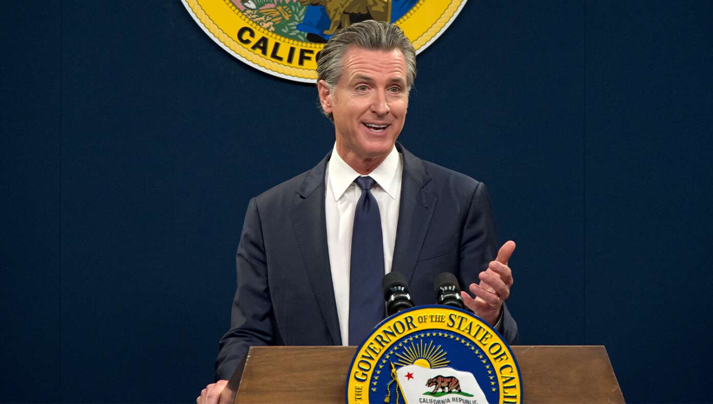 Newsom Touts California As The Only State Where You Can See A Homeless Man Defecating On A Beach And On A Mountain In The Same Day #BabylonBee – SACRAMENTO, CA — Ahead of the midterms, Governor Gavin Newsom once again touted California as the only state where you can see a homeless man defecating on a beach and on a mountain in the same day.